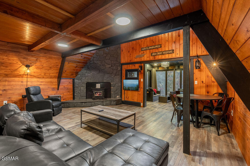 1043 Ski Mountain Road Gatlinburg TN 37738