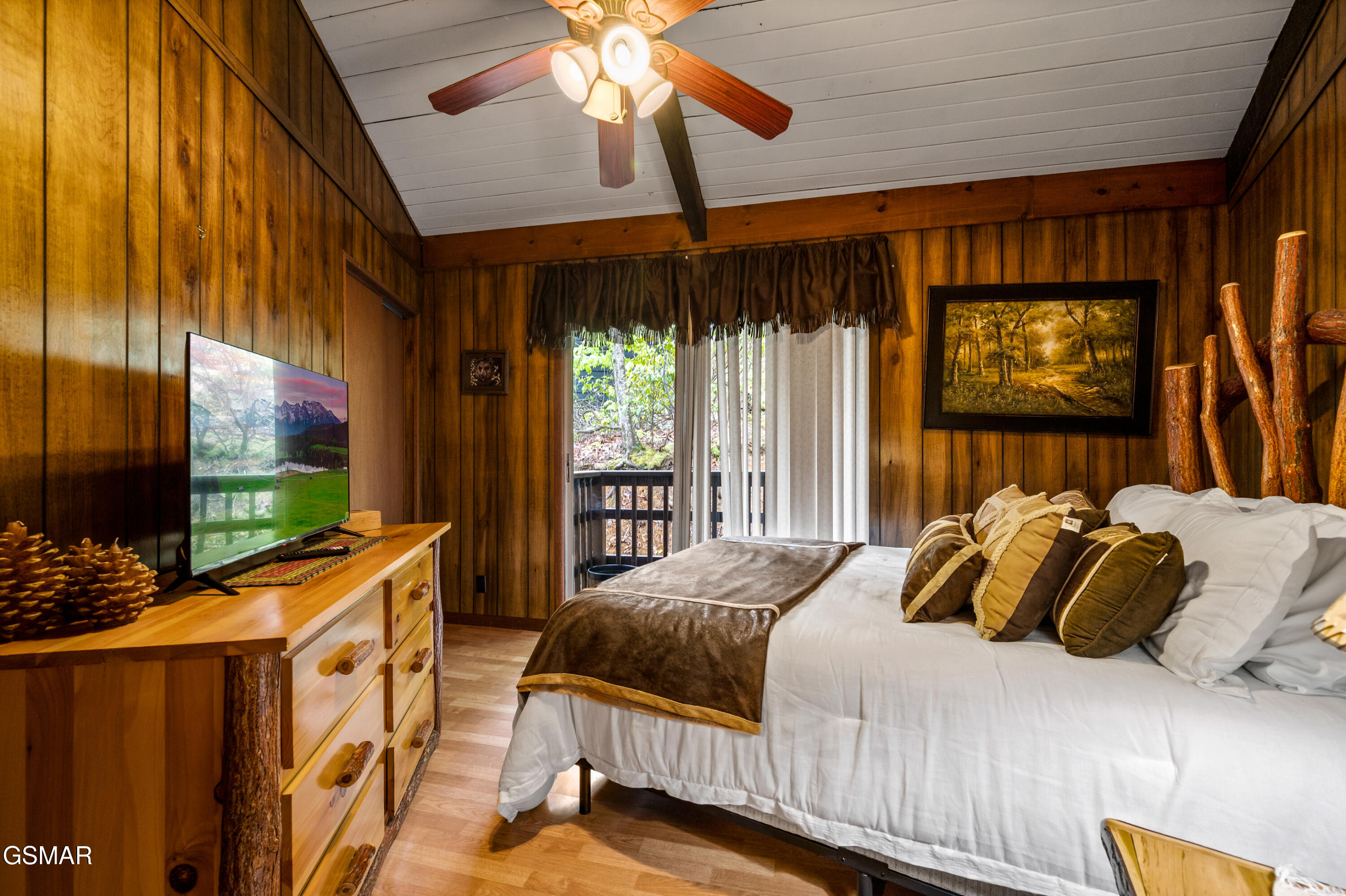 1923 E Arolla Court Gatlinburg TN 37738