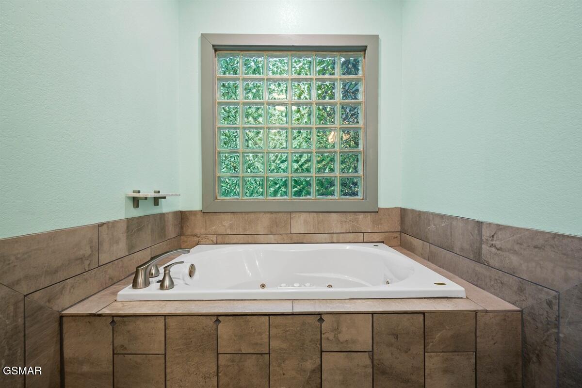 438 Laurel Road Townsend TN 37882
