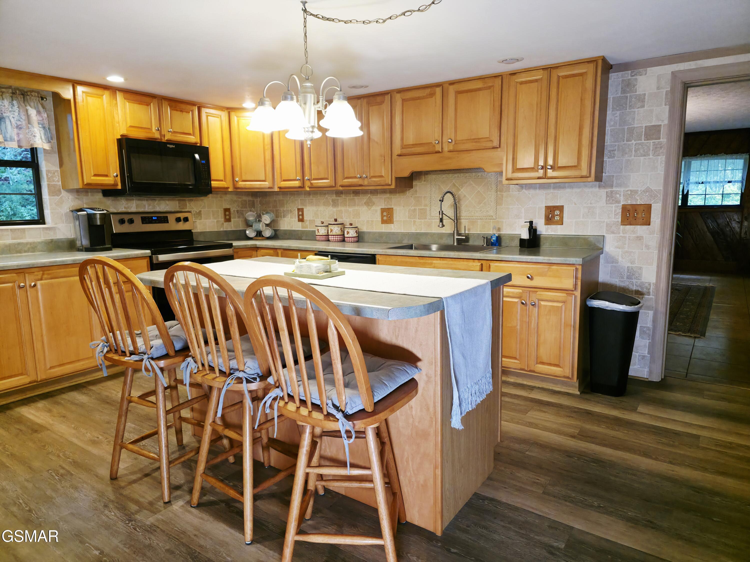 2824 Mary Ridge Farm Road Sevierville TN 37862