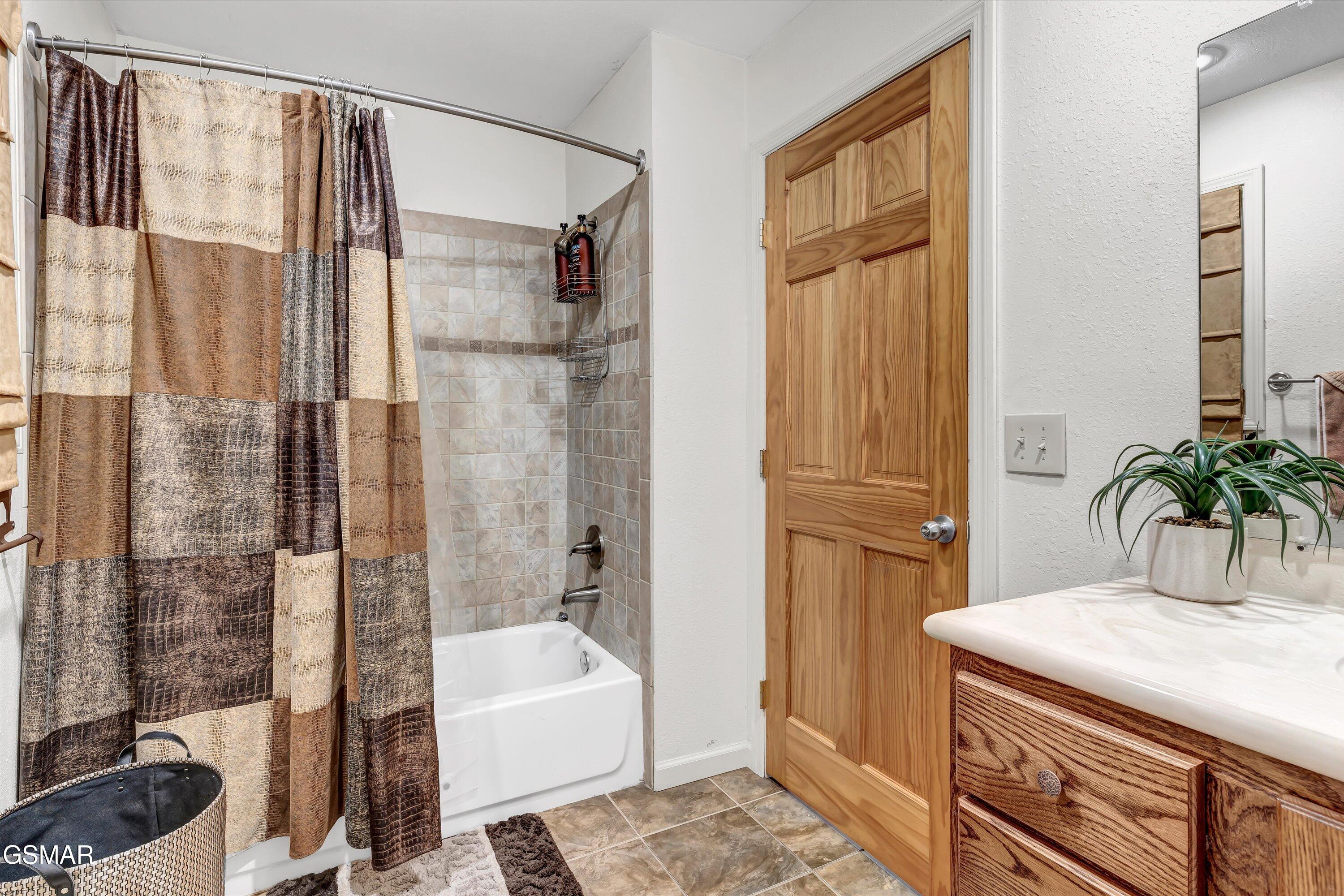 2259 Hartford Road Cosby TN 37722