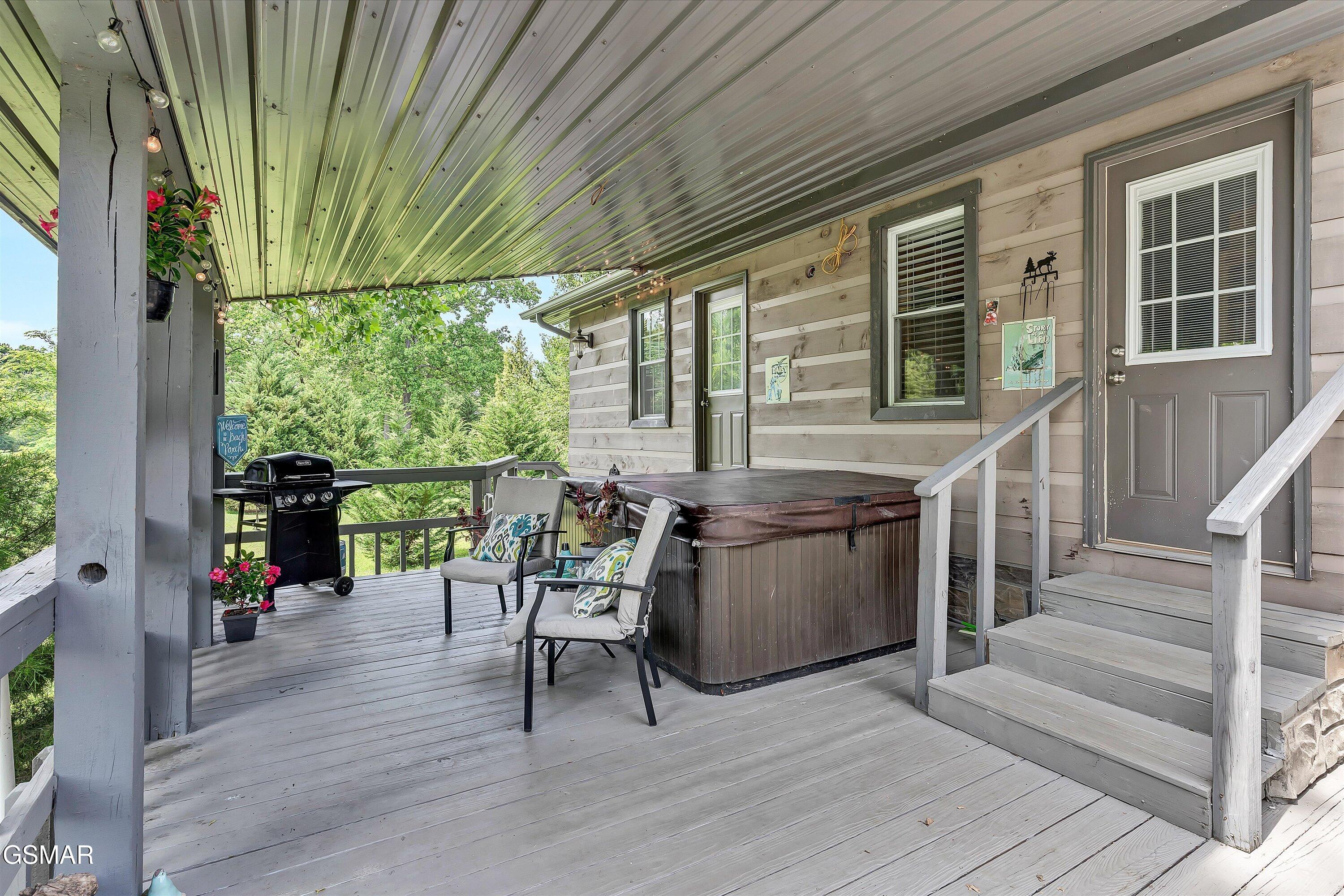 2259 Hartford Road Cosby TN 37722