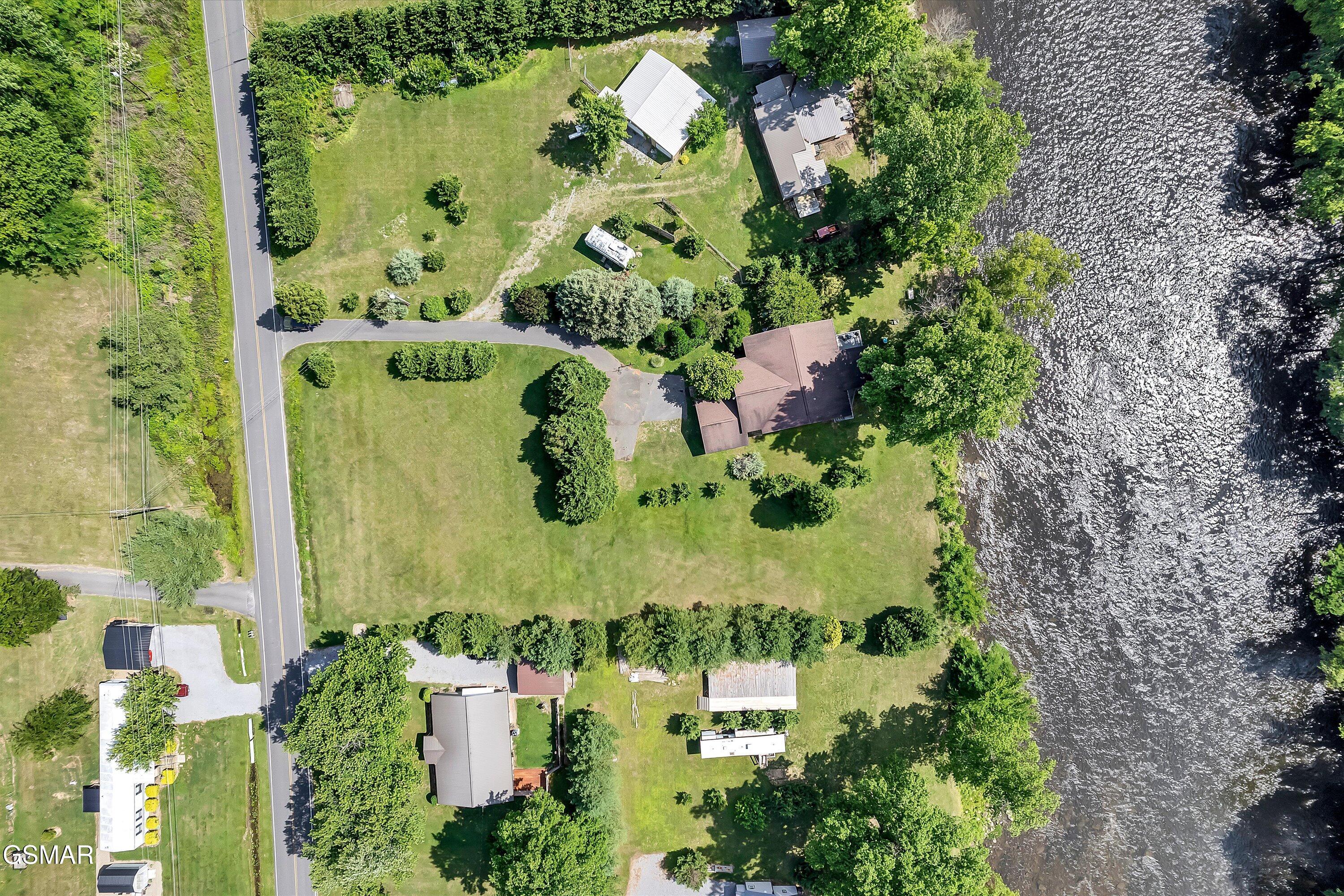 2259 Hartford Road Cosby TN 37722