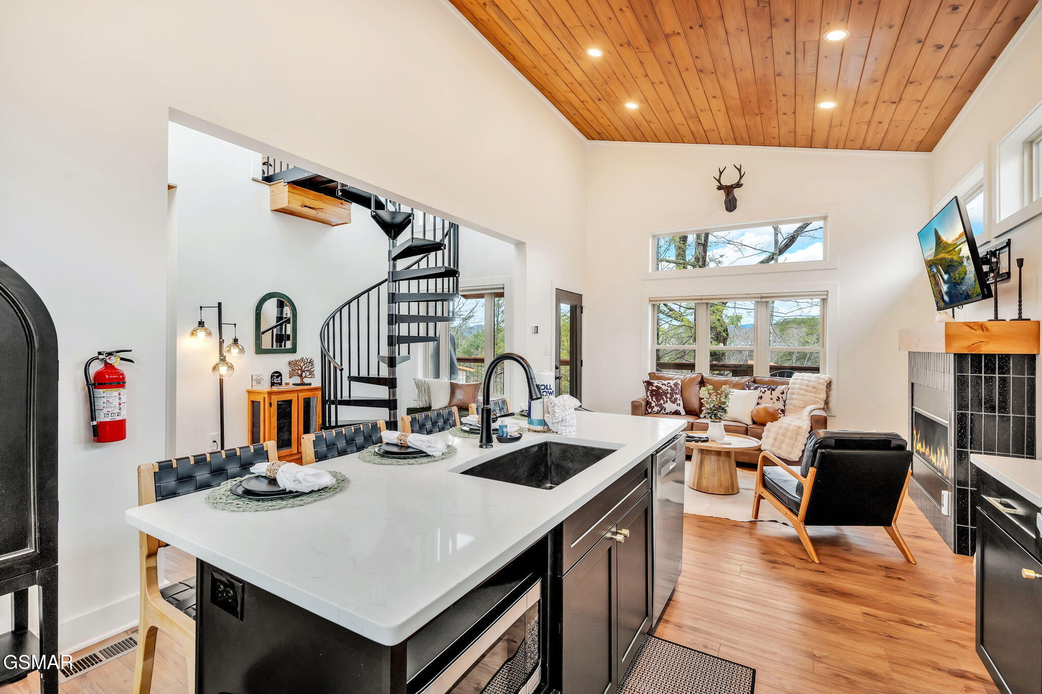 2385 Forge Hideaway Loop Pigeon Forge TN 37863