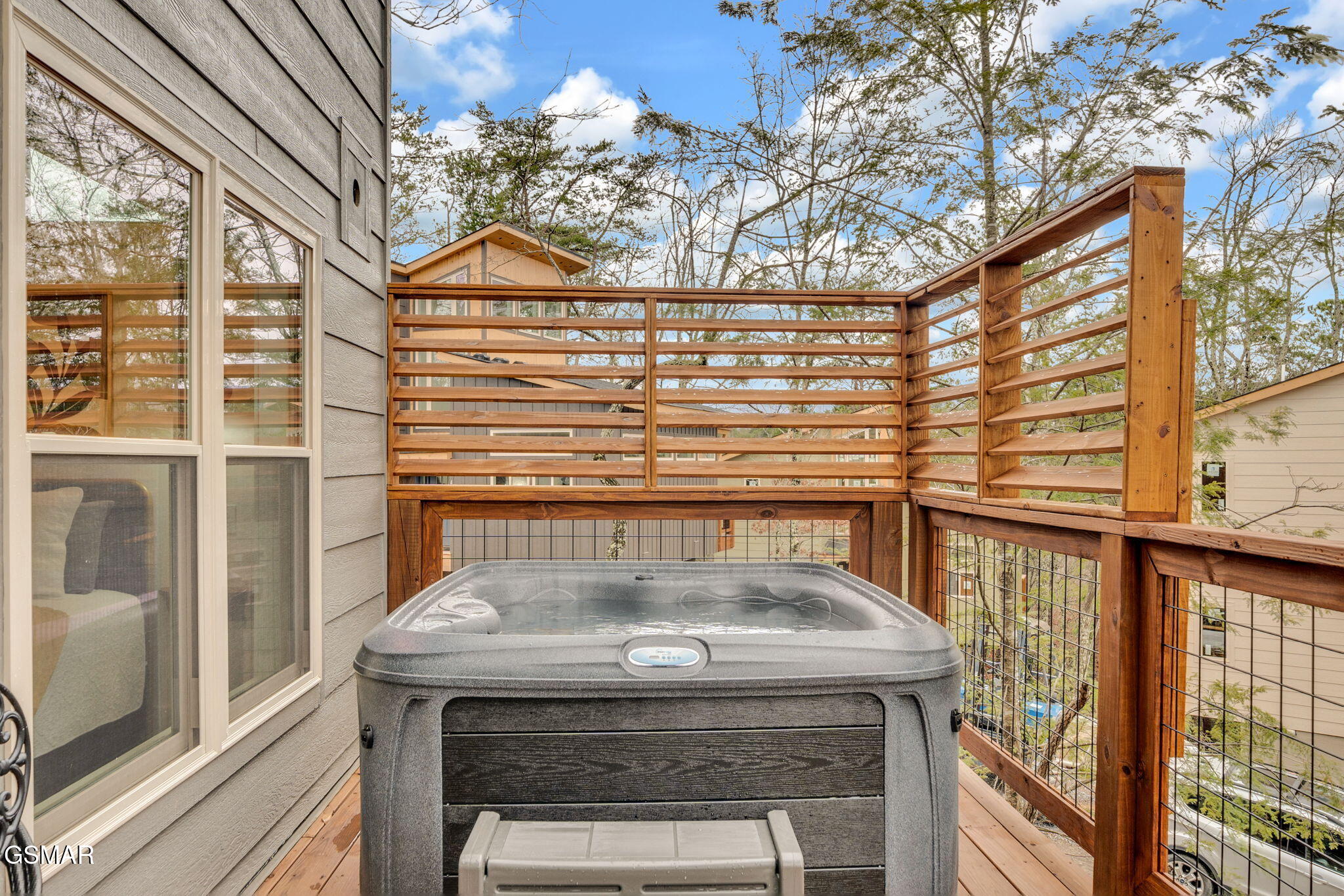 2385 Forge Hideaway Loop Pigeon Forge TN 37863