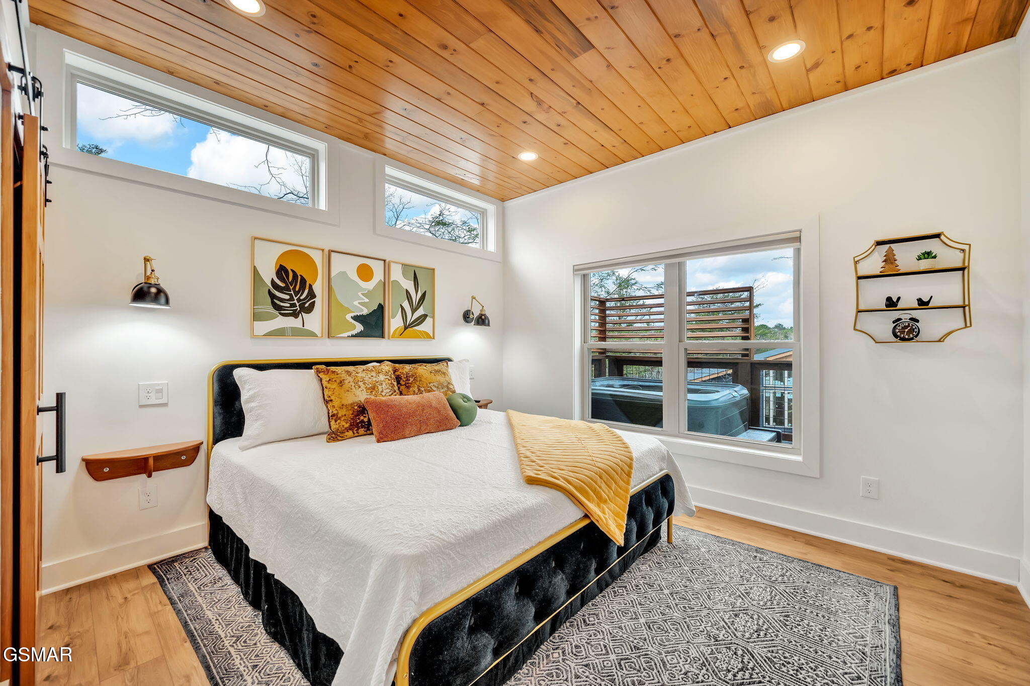 2385 Forge Hideaway Loop Pigeon Forge TN 37863