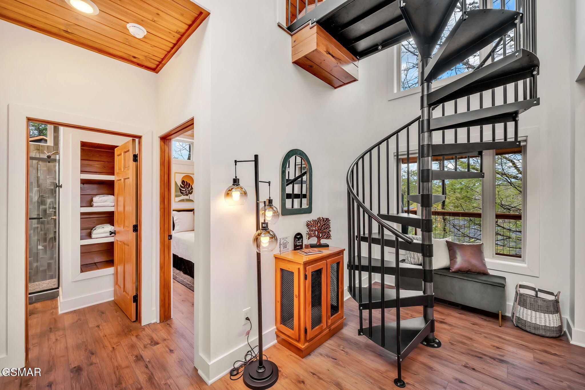 2385 Forge Hideaway Loop Pigeon Forge TN 37863