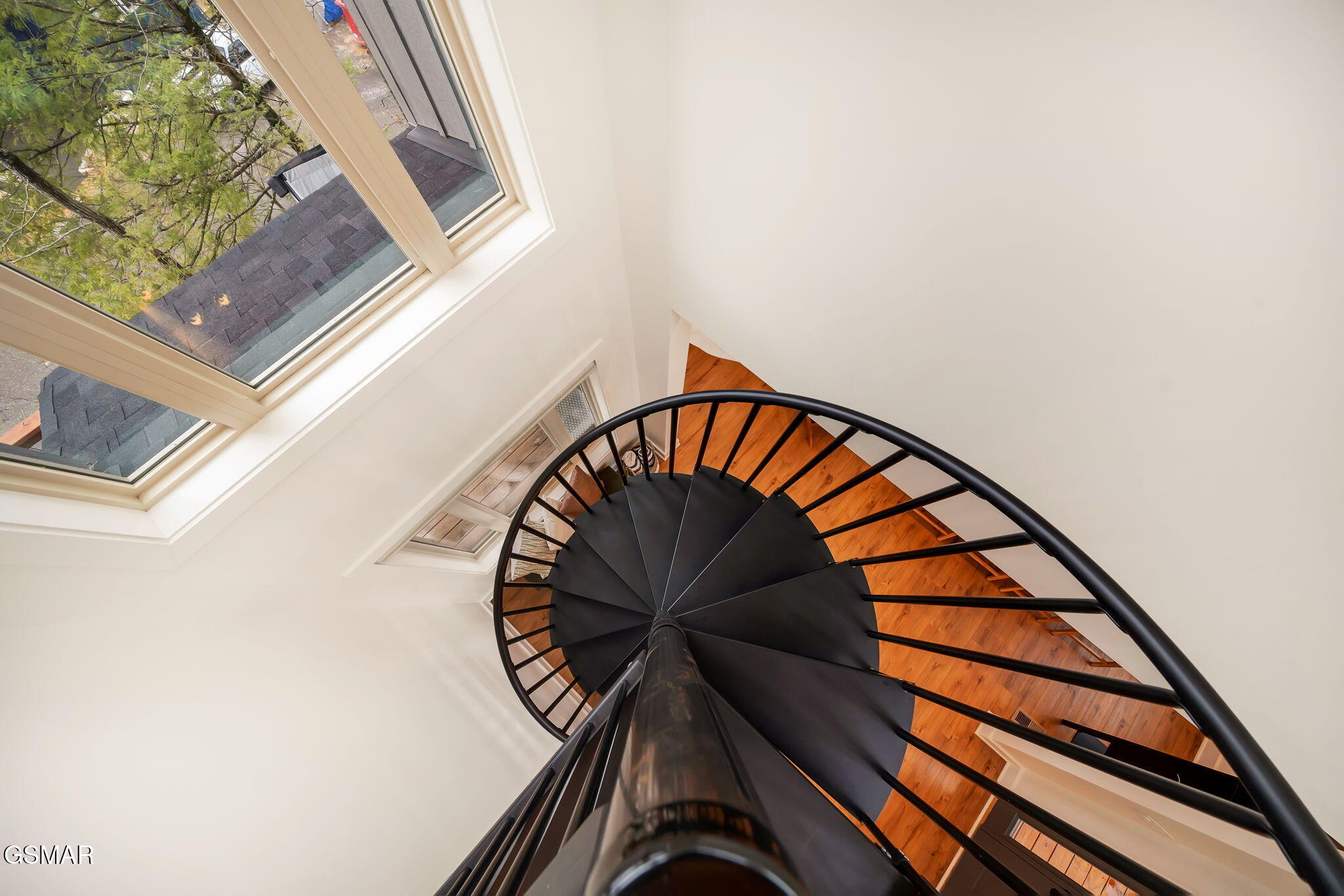 2385 Forge Hideaway Loop Pigeon Forge TN 37863