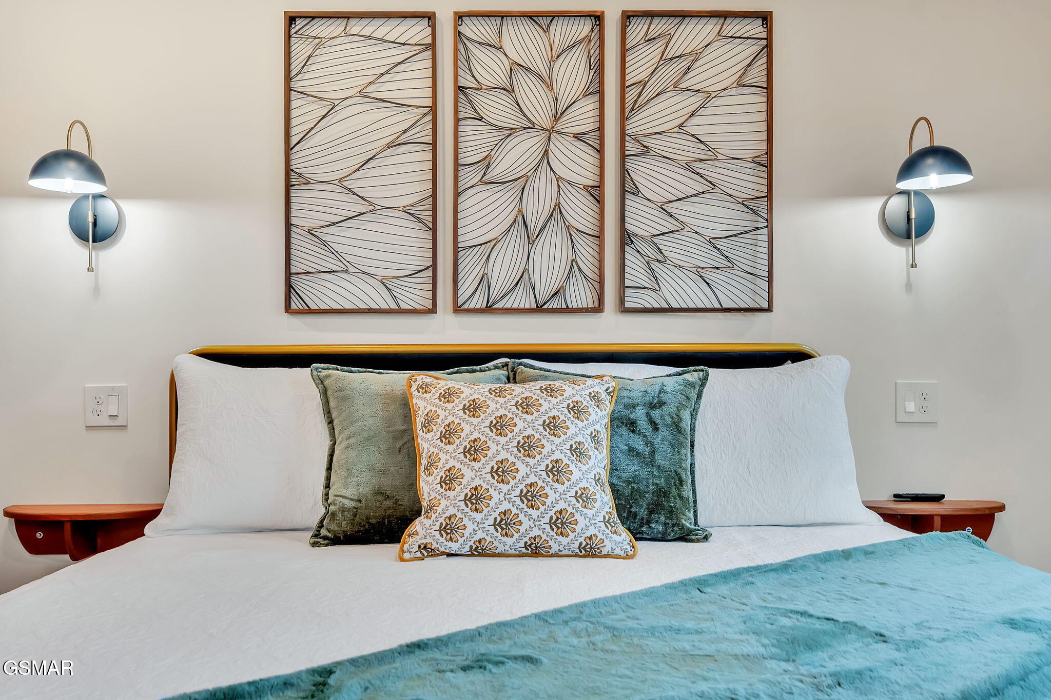 2385 Forge Hideaway Loop Pigeon Forge TN 37863