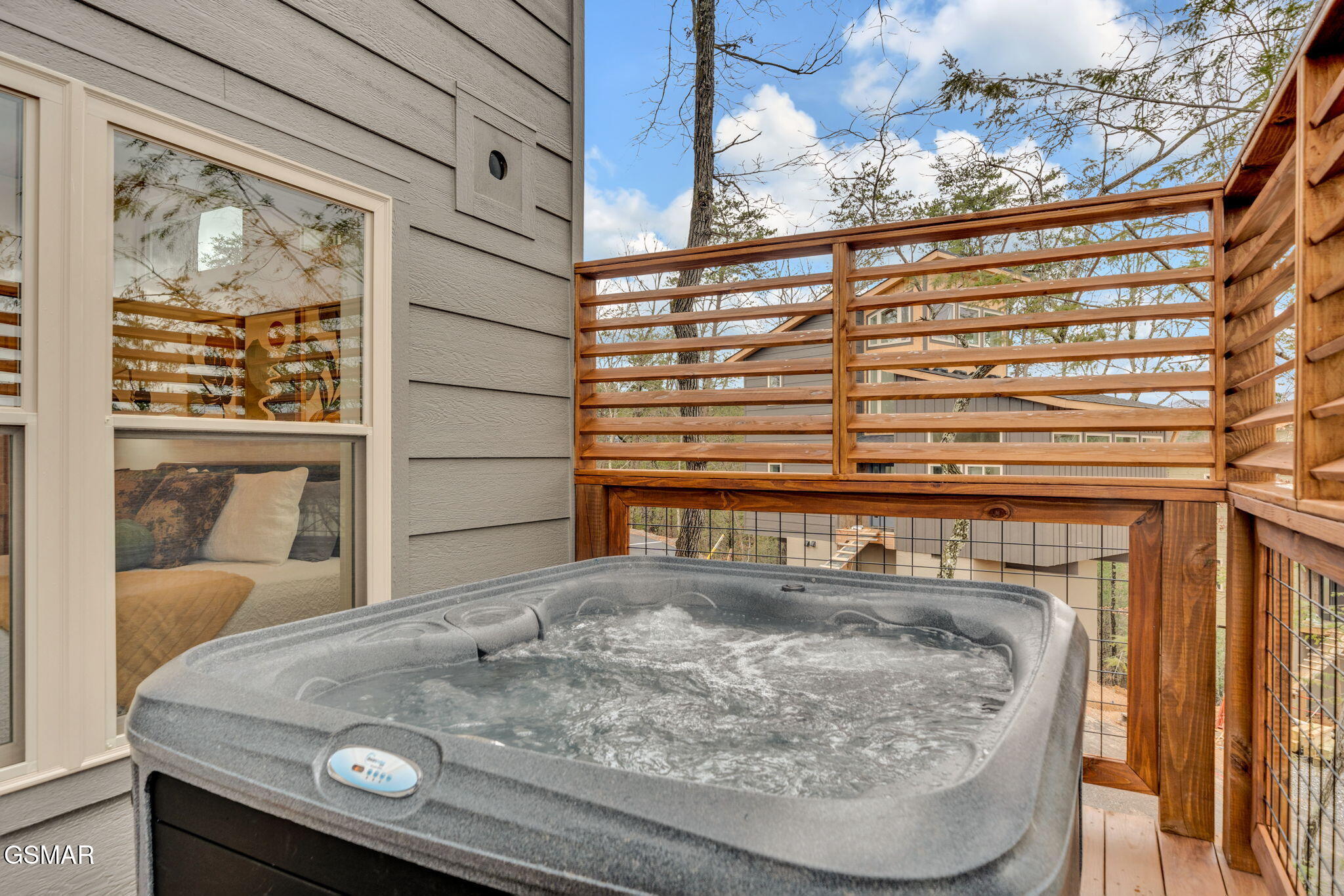 2385 Forge Hideaway Loop Pigeon Forge TN 37863