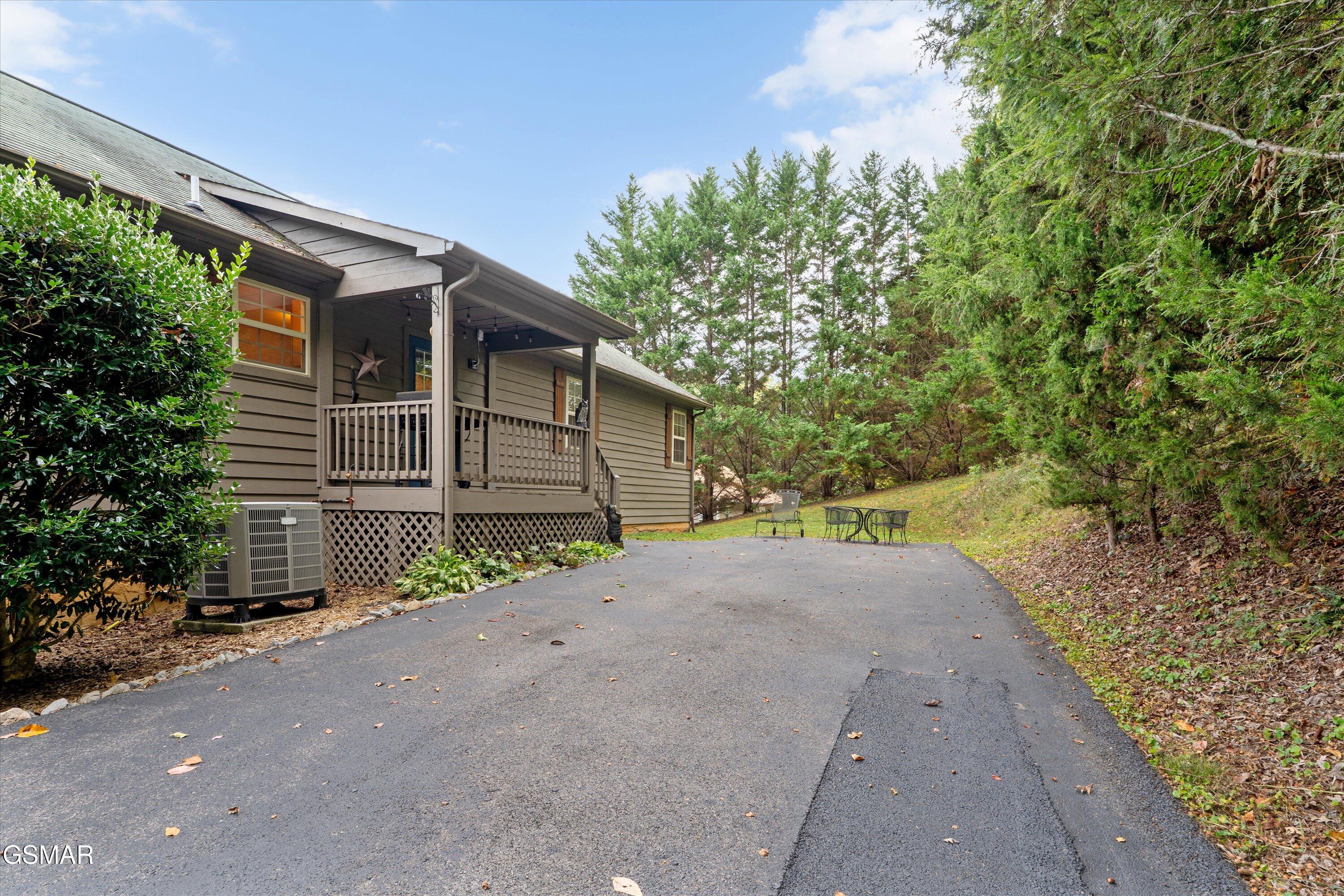 3183 Wears Drive Sevierville TN 37862
