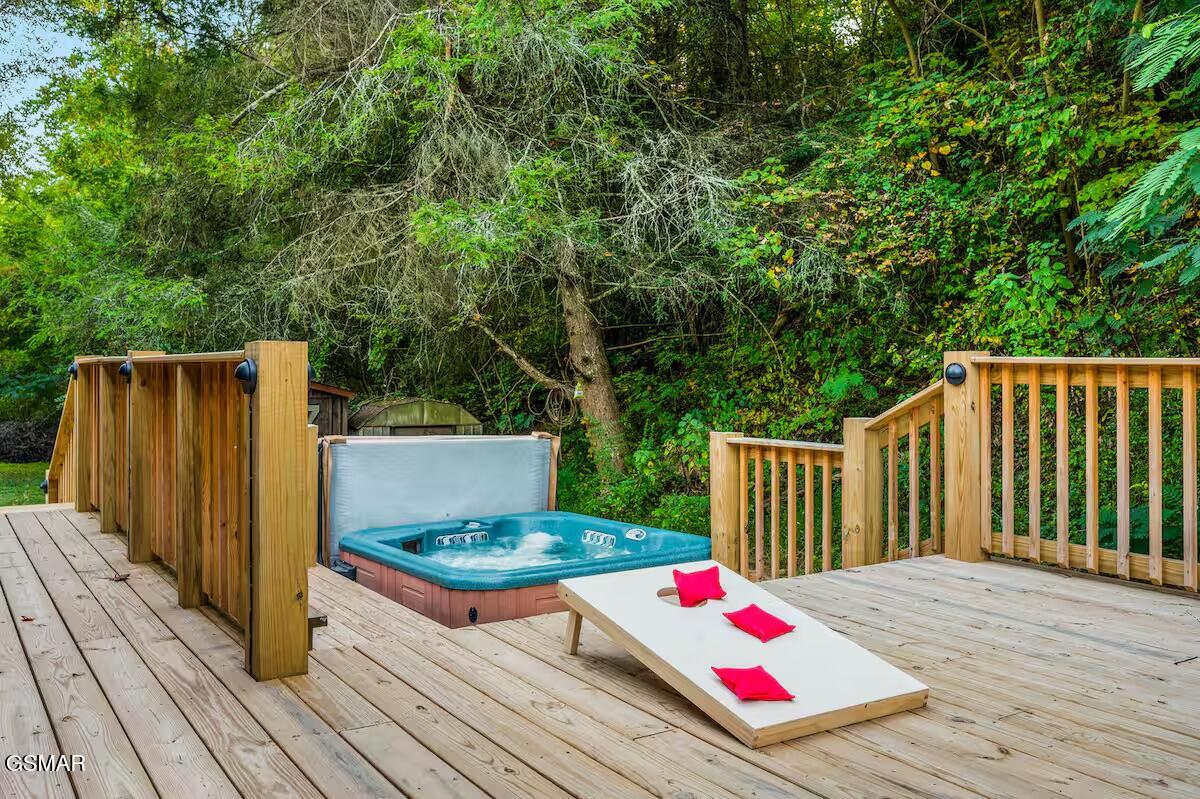 1643 Arron Way Sevierville TN 37876