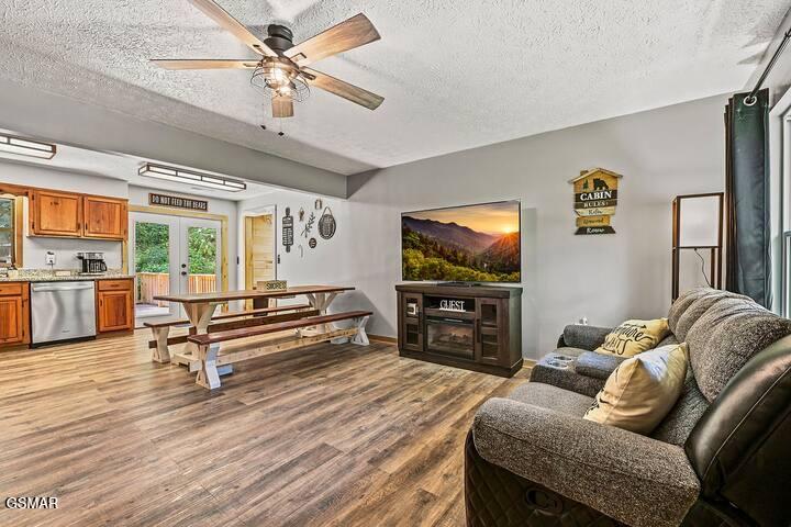 1643 Arron Way Sevierville TN 37876