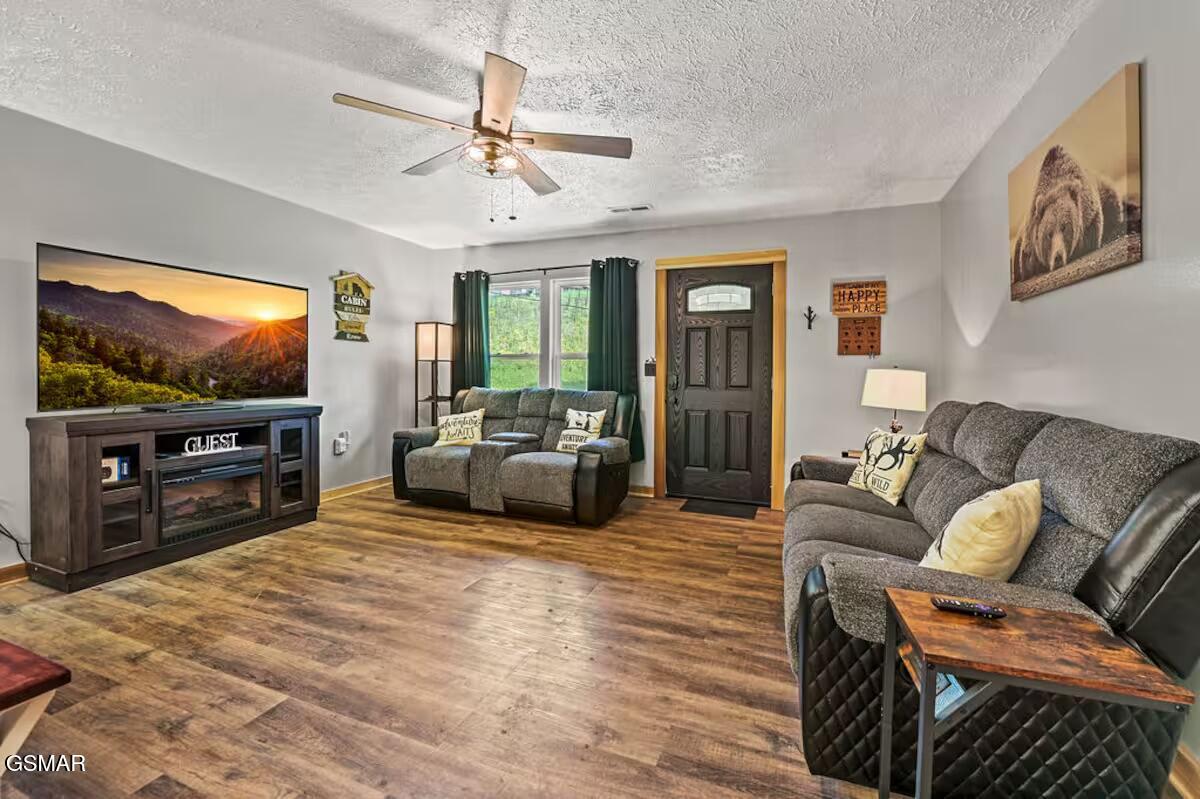 1643 Arron Way Sevierville TN 37876