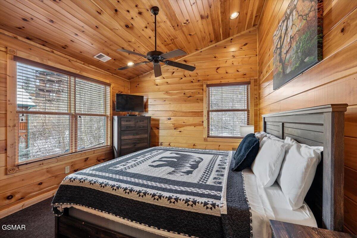 889 Great Smoky Way Gatlinburg TN 37738