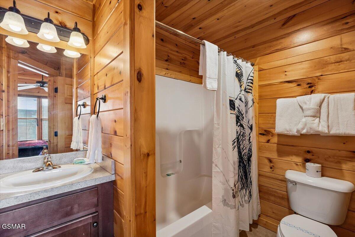 889 Great Smoky Way Gatlinburg TN 37738