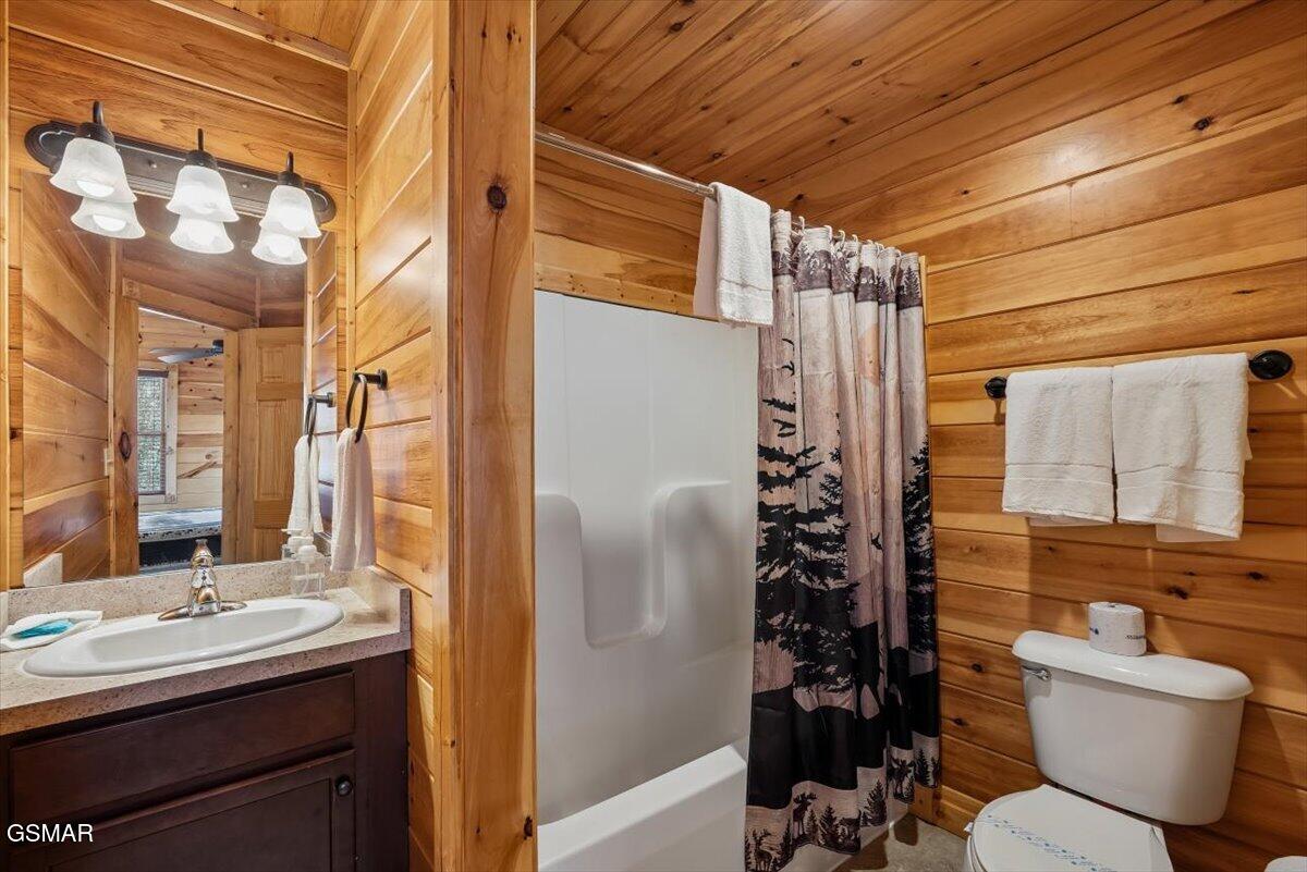 889 Great Smoky Way Gatlinburg TN 37738