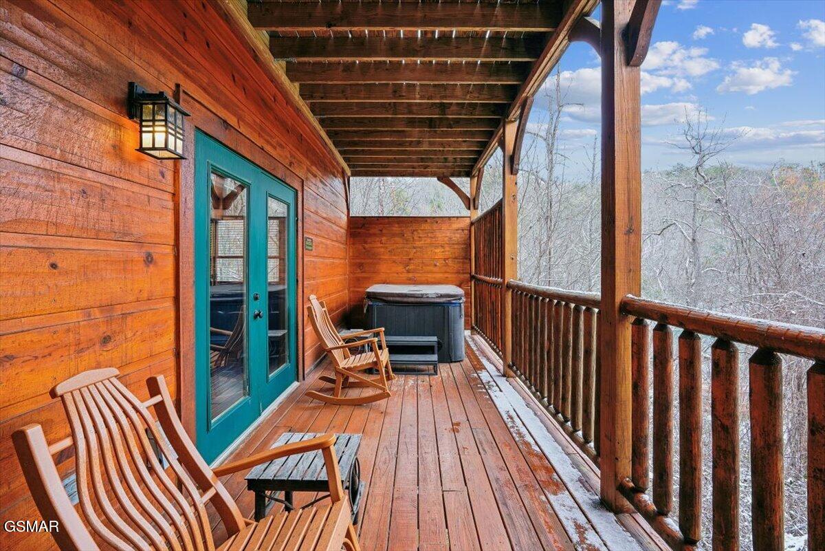 889 Great Smoky Way Gatlinburg TN 37738