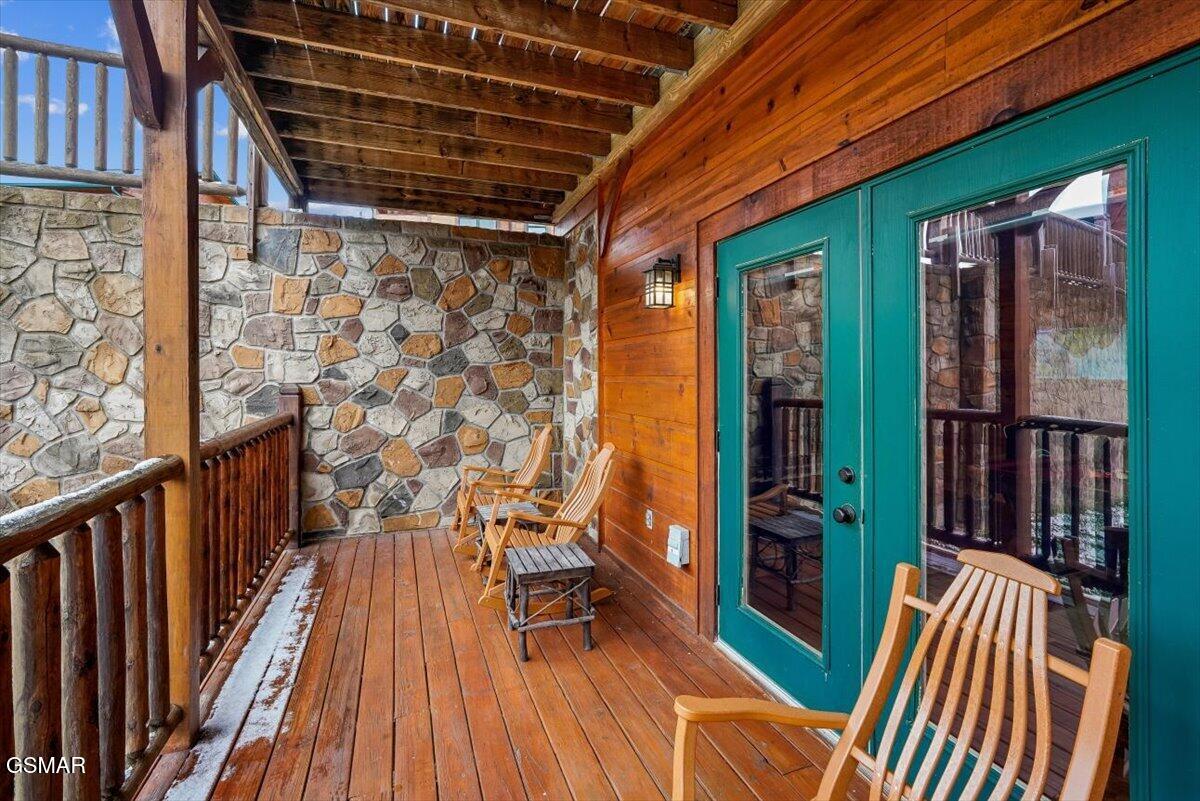889 Great Smoky Way Gatlinburg TN 37738