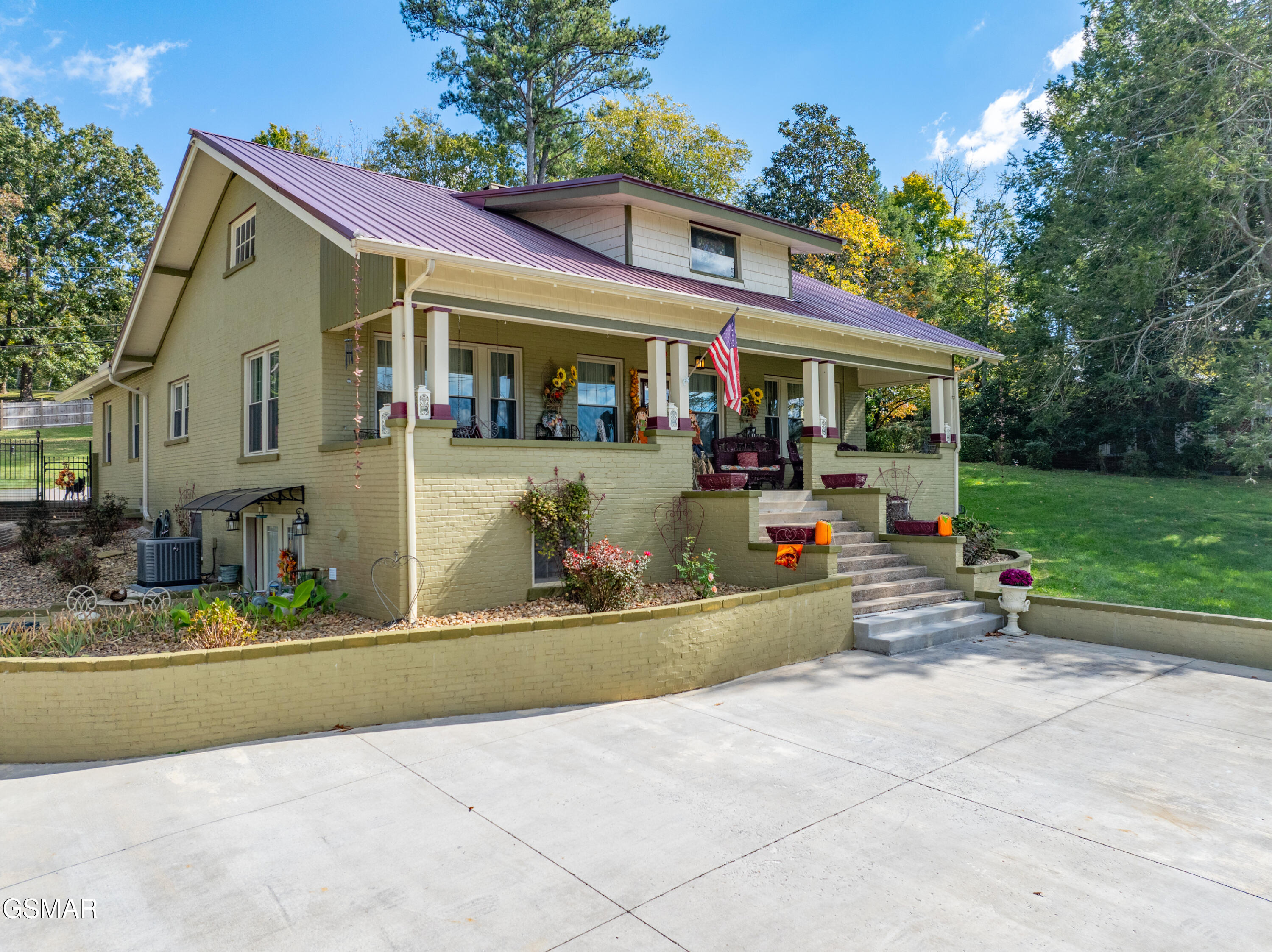 719 College Street Madisonville TN 37354