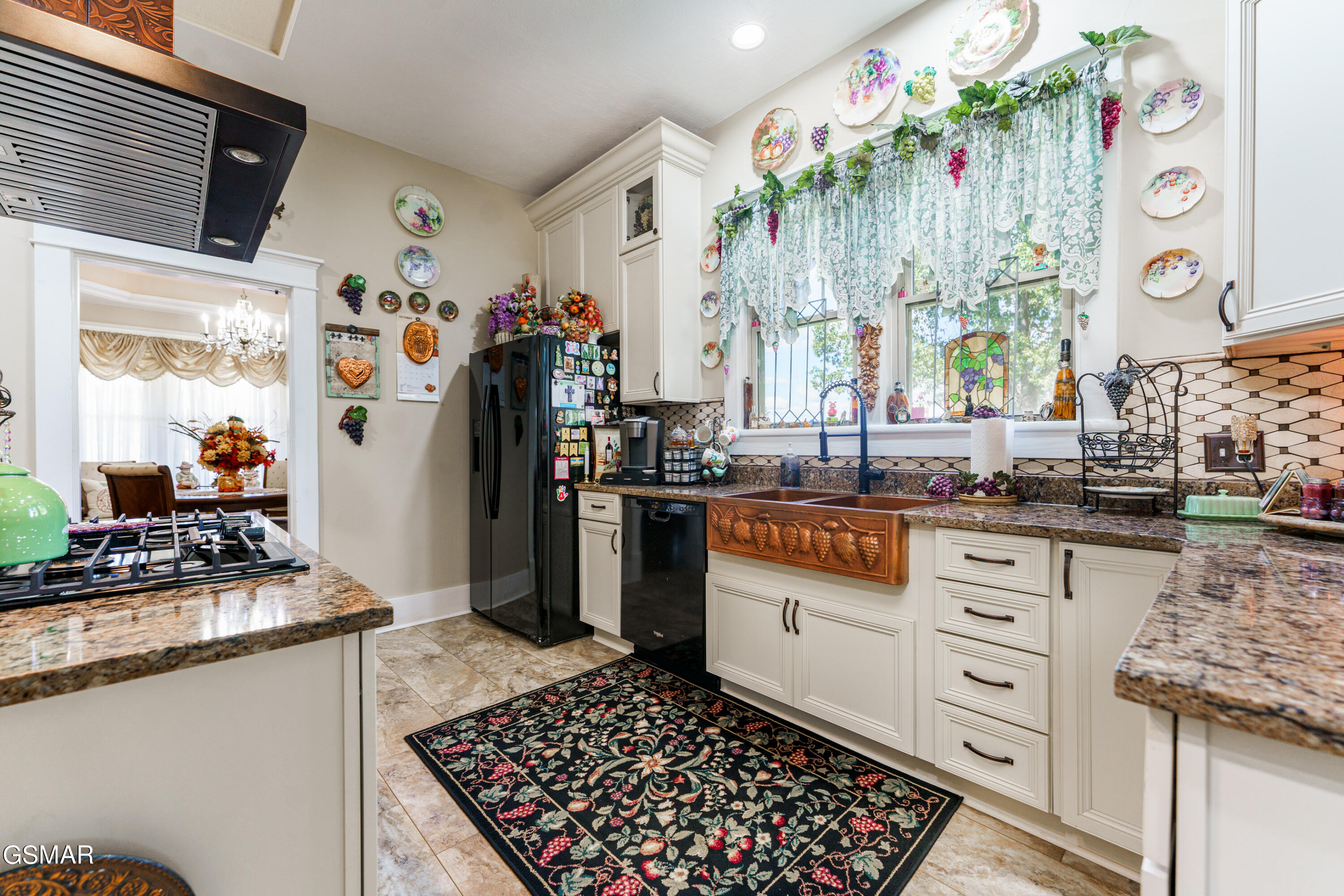 719 College Street Madisonville TN 37354