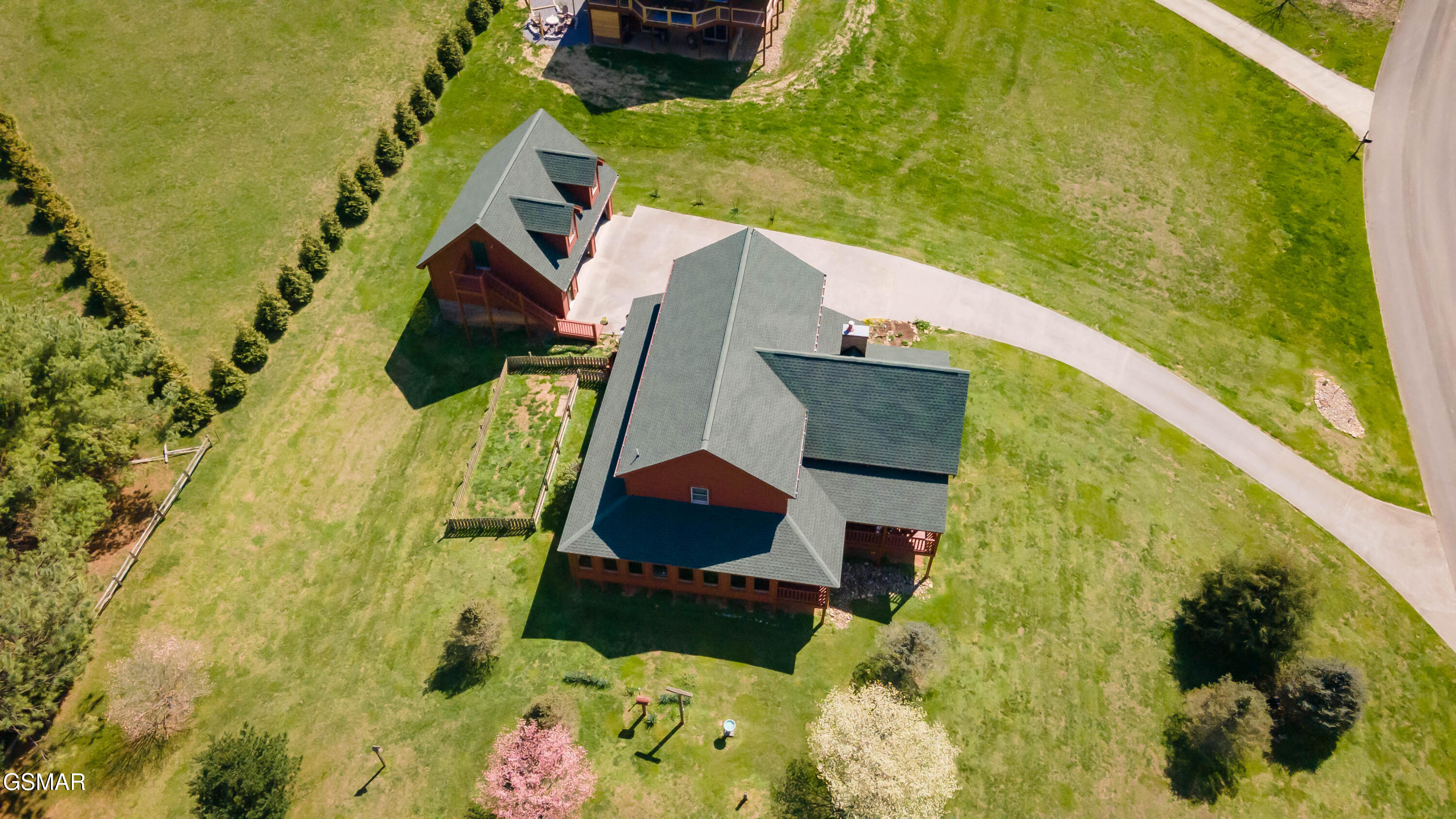 3385 Clear Valley Drive Sevierville TN 37862