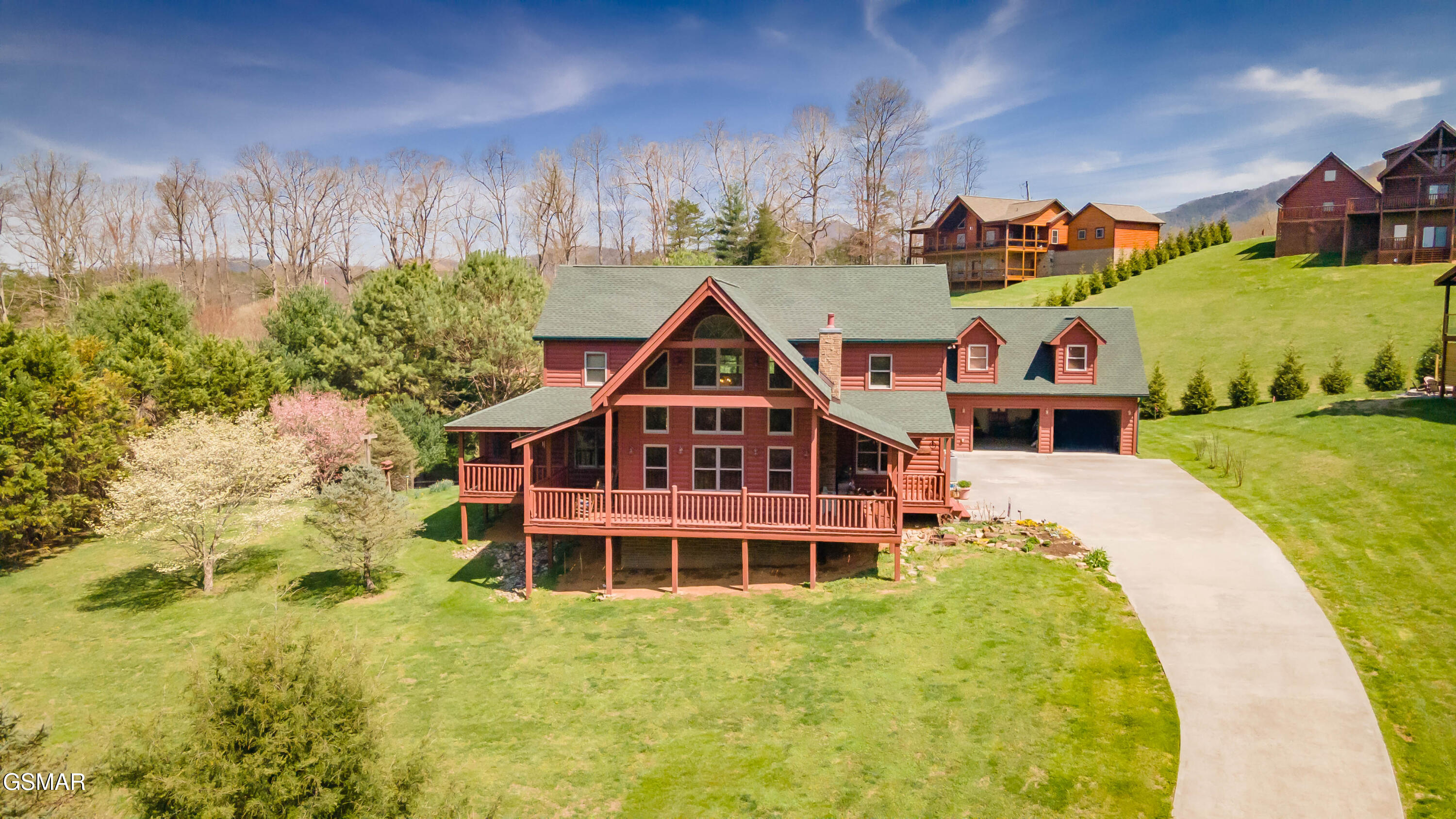 3385 Clear Valley Drive Sevierville TN 37862