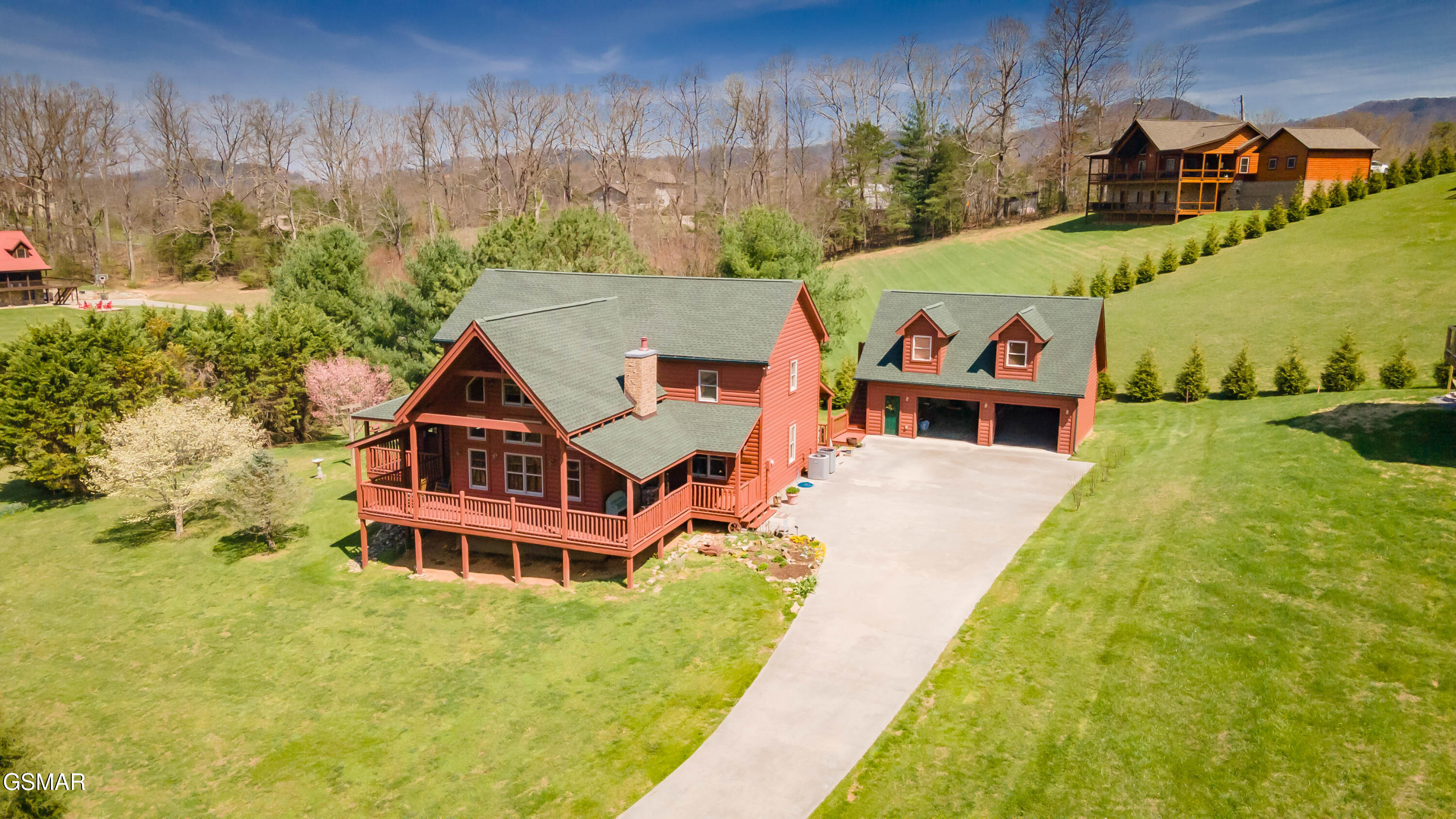 3385 Clear Valley Drive Sevierville TN 37862