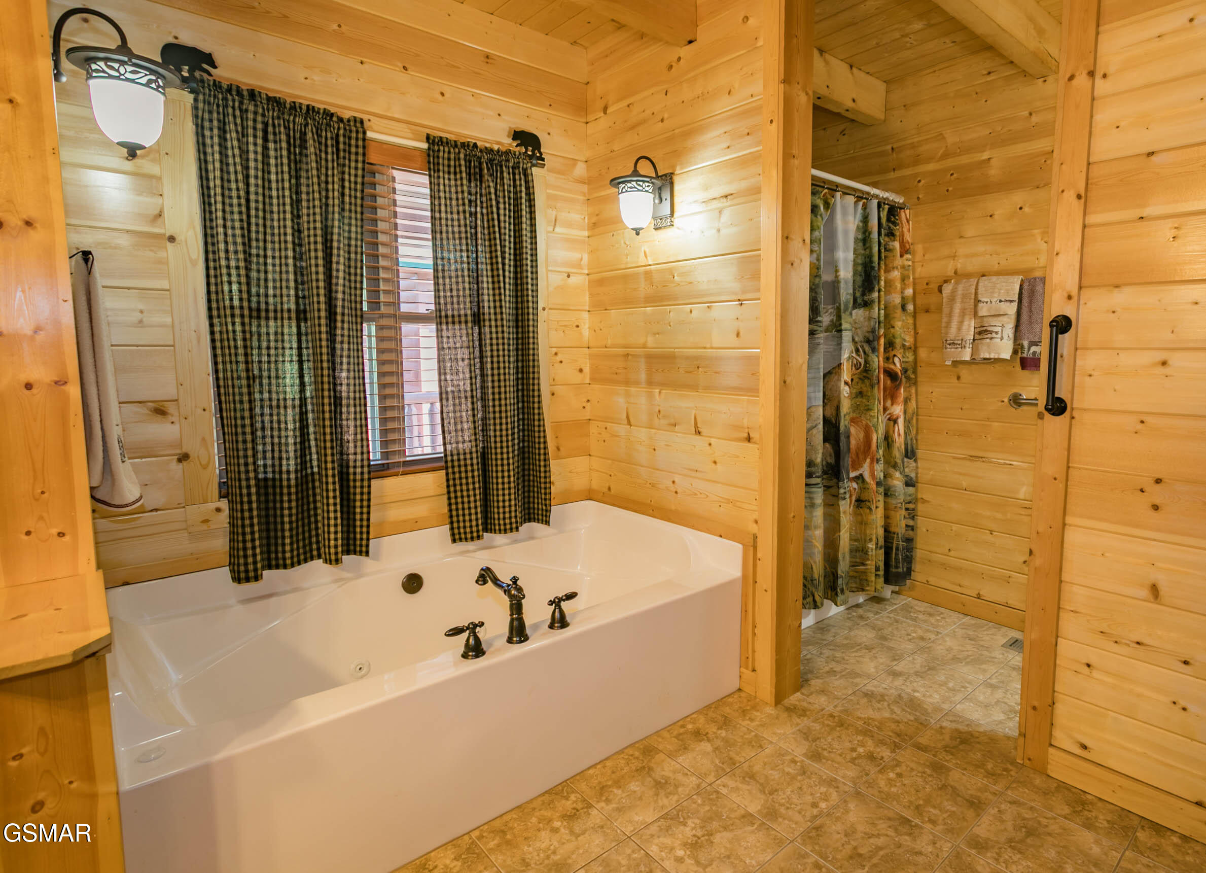 3385 Clear Valley Drive Sevierville TN 37862
