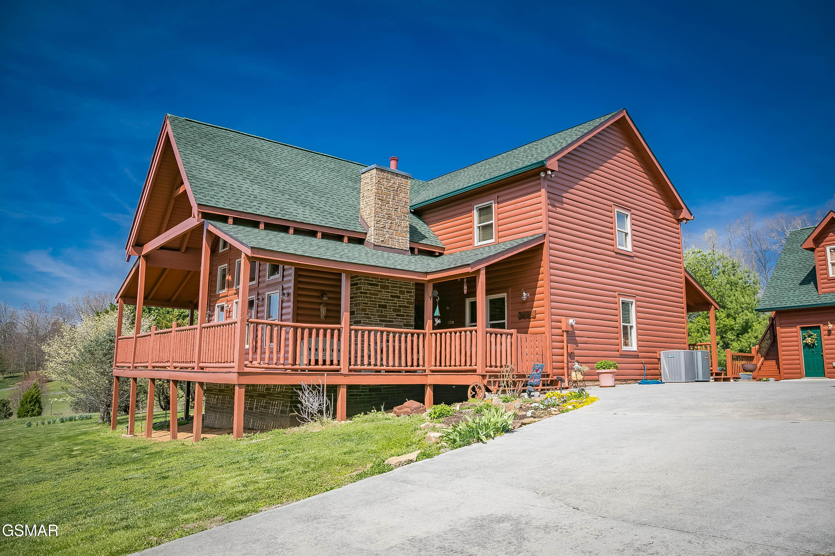 3385 Clear Valley Drive Sevierville TN 37862