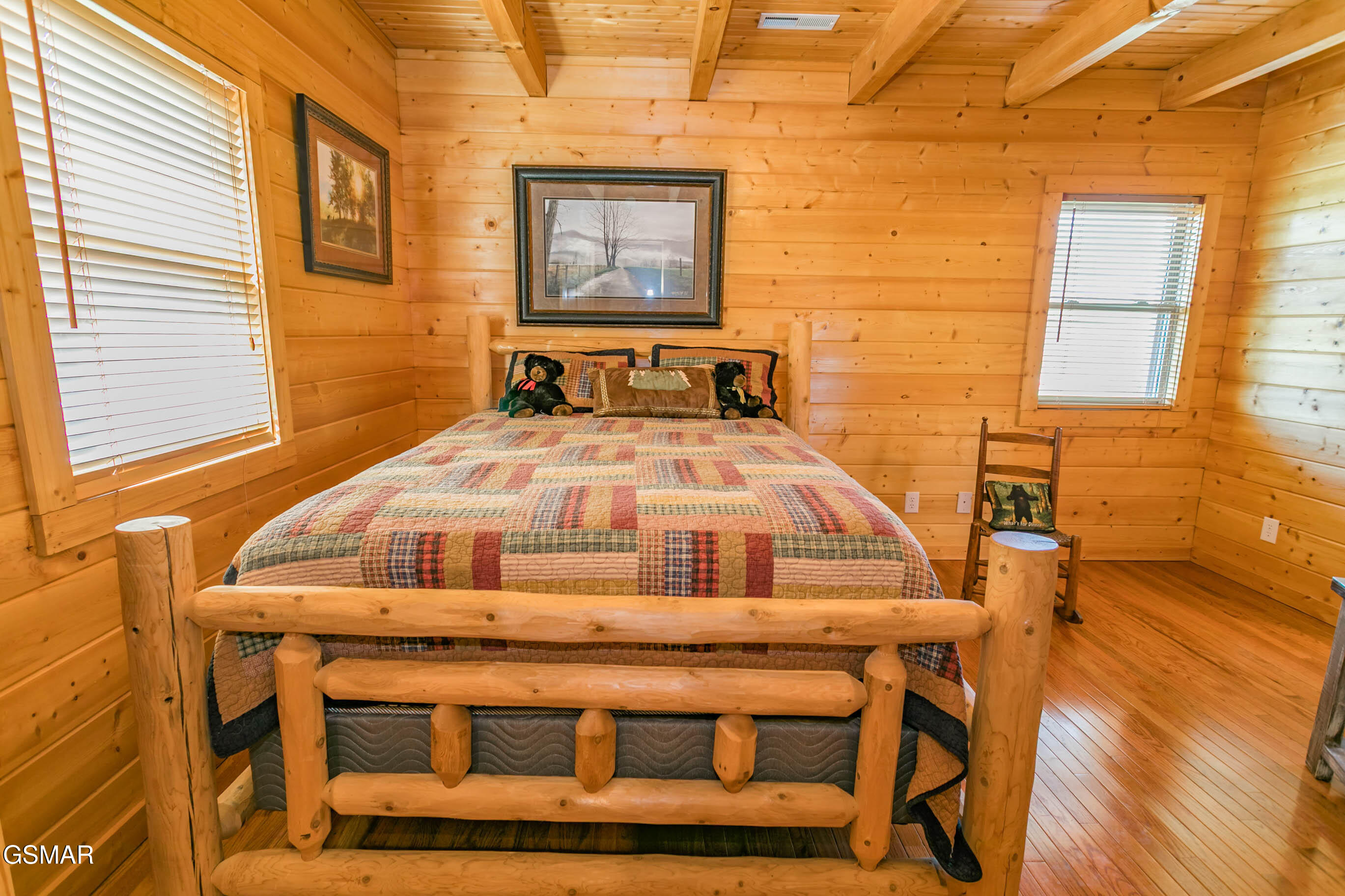 3385 Clear Valley Drive Sevierville TN 37862