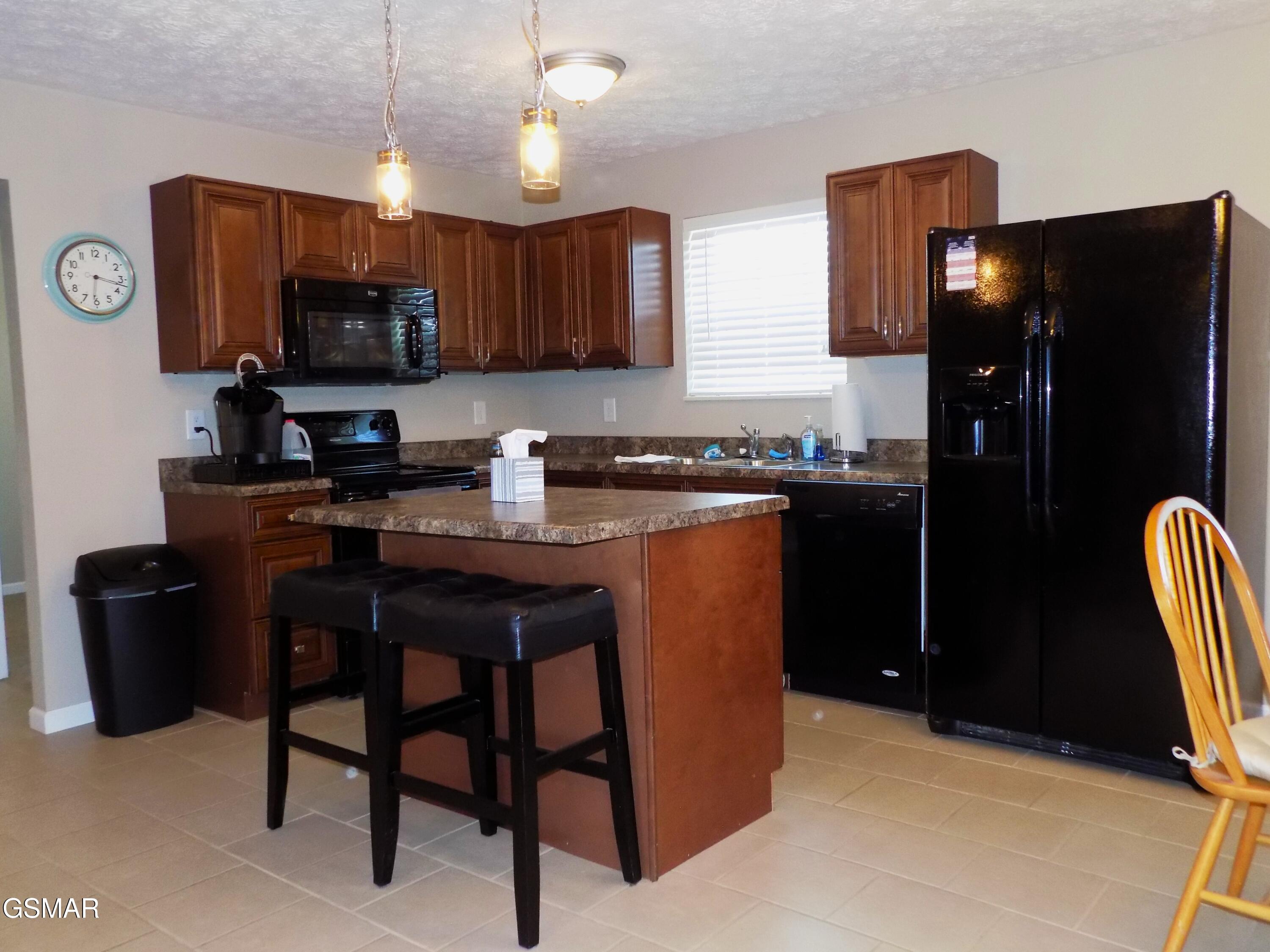 642 Privet Drive Dandridge TN 37725