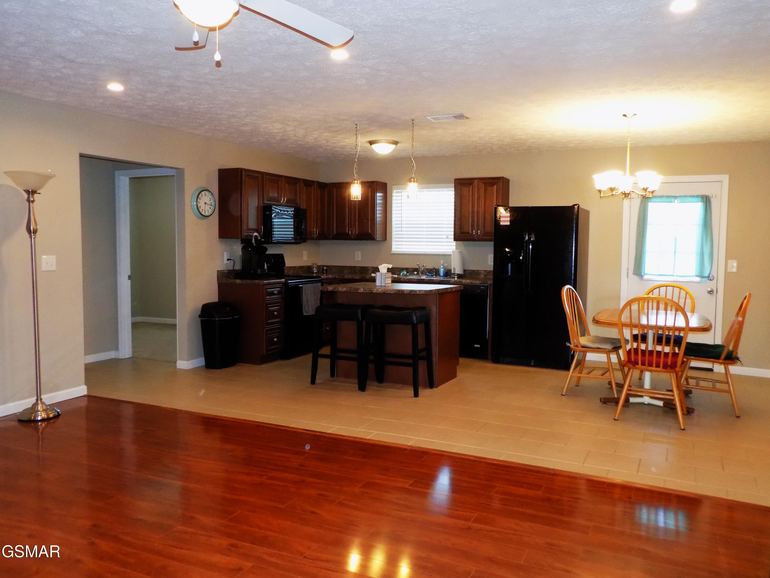 642 Privet Drive Dandridge TN 37725