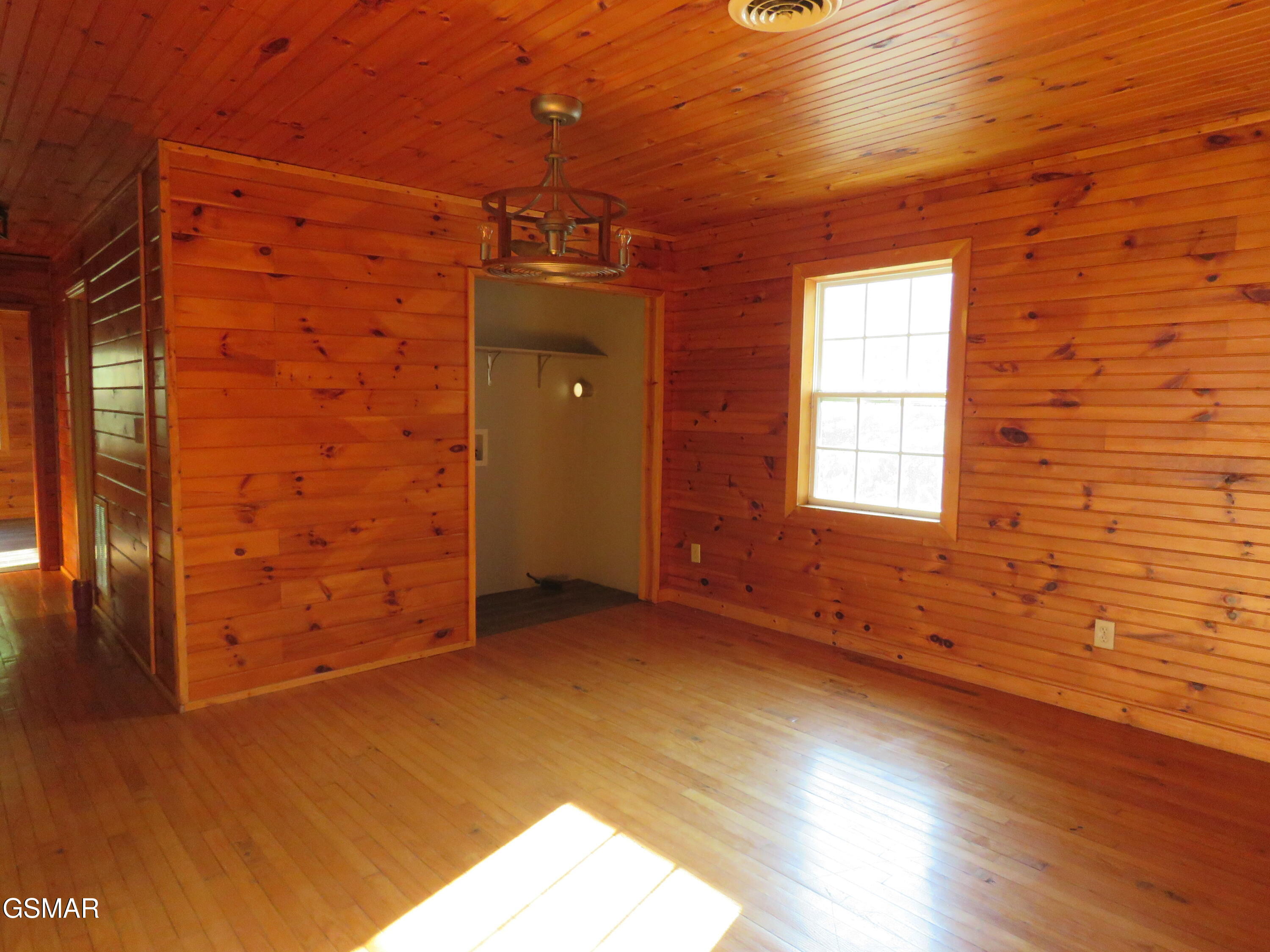 2425 Promise Lane White Pine TN 37890
