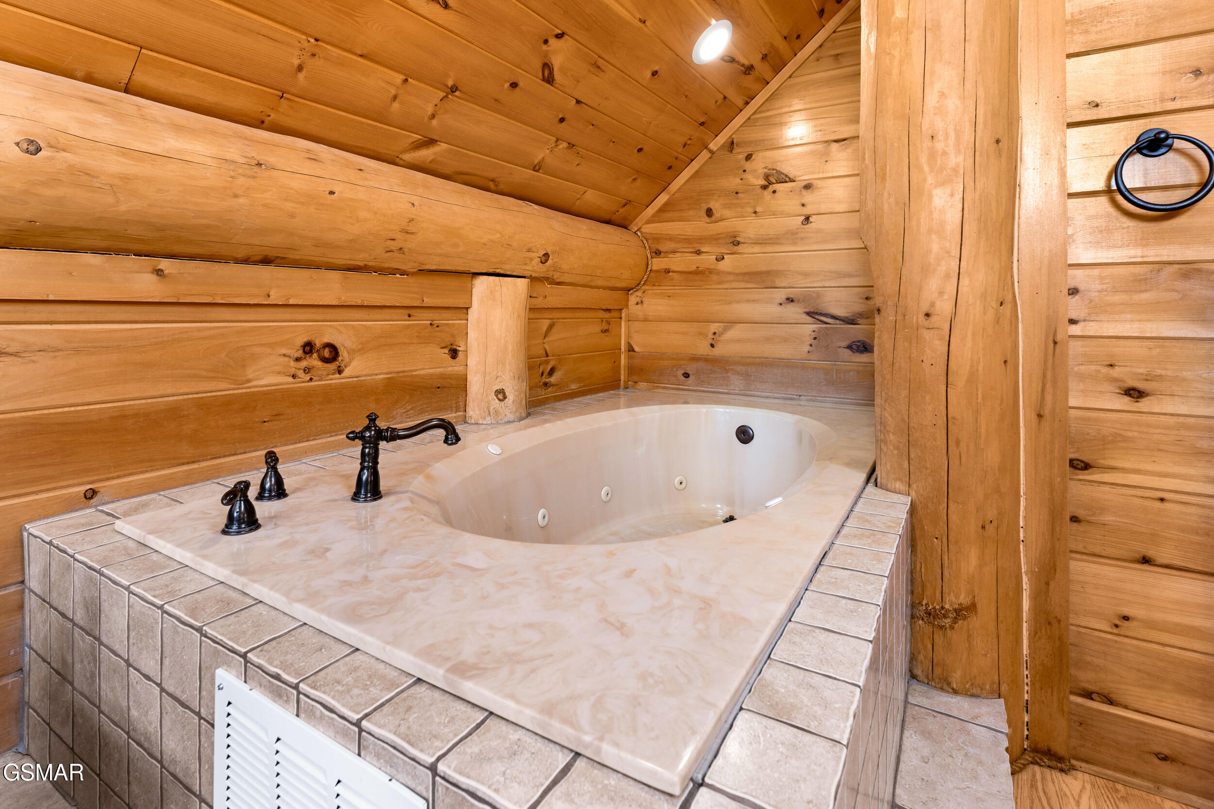 438 Coyote Road Gatlinburg TN 37738