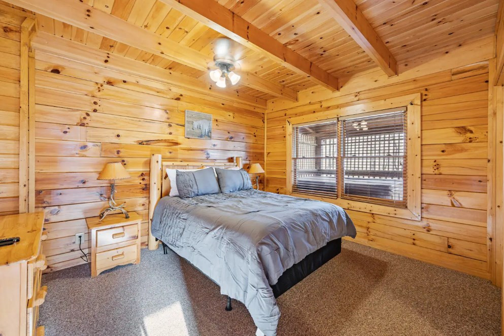 2205 Eagle Feather Drive Sevierville TN 37876