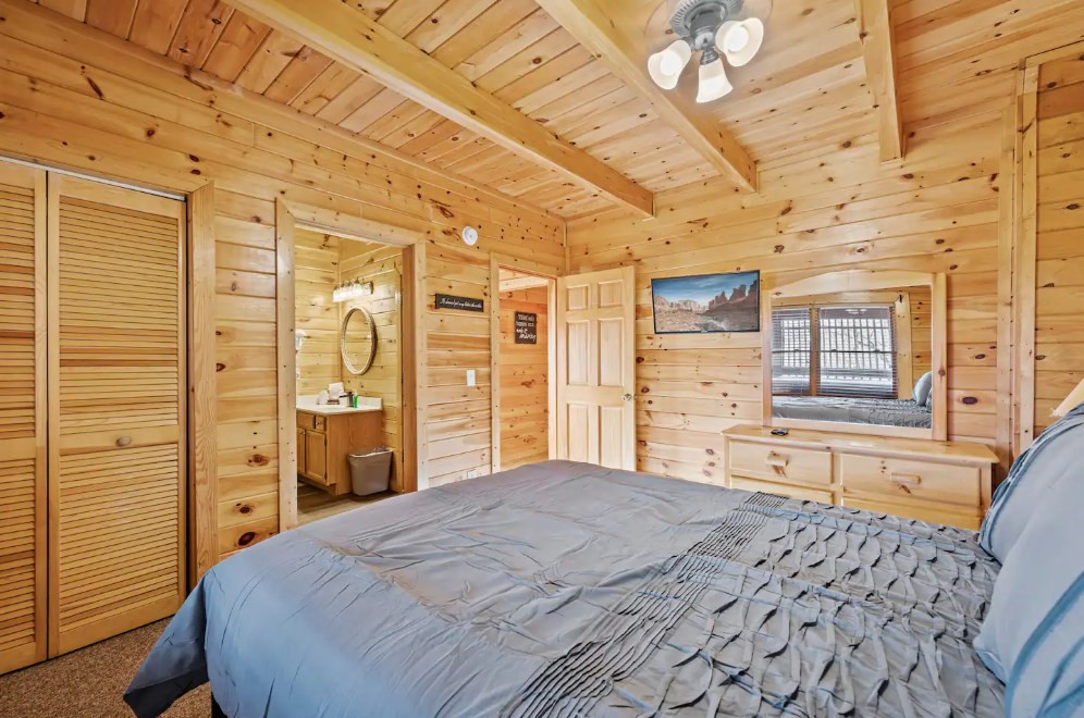 2205 Eagle Feather Drive Sevierville TN 37876