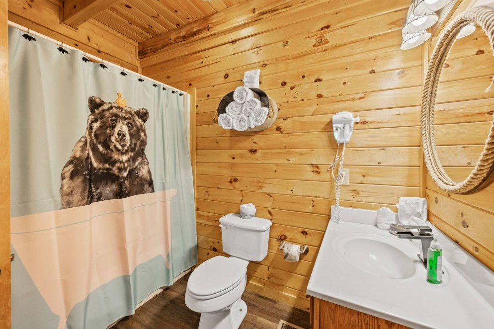 2205 Eagle Feather Drive Sevierville TN 37876