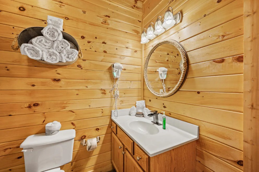 2205 Eagle Feather Drive Sevierville TN 37876