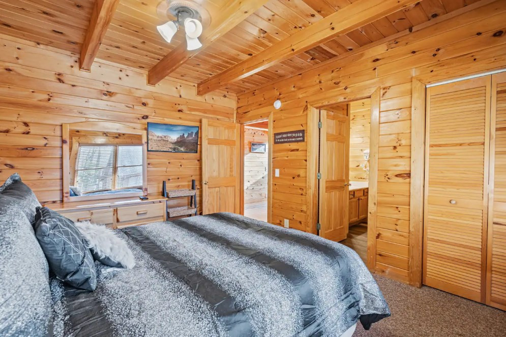 2205 Eagle Feather Drive Sevierville TN 37876