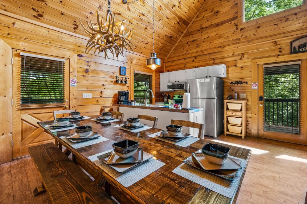 2205 Eagle Feather Drive Sevierville TN 37876