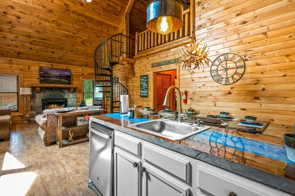 2205 Eagle Feather Drive Sevierville TN 37876