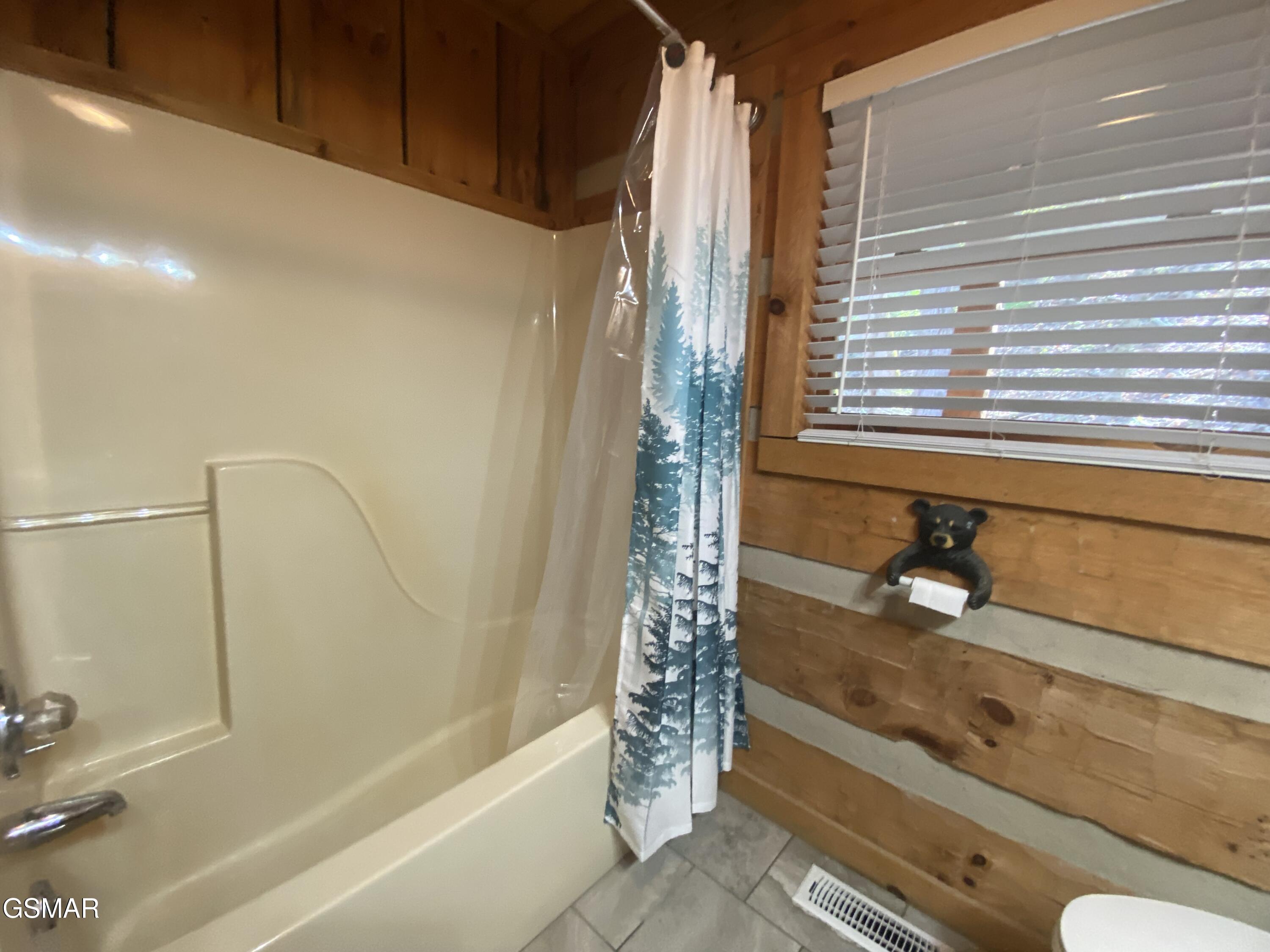 2601 Black Bear Lane Sevierville TN 37876