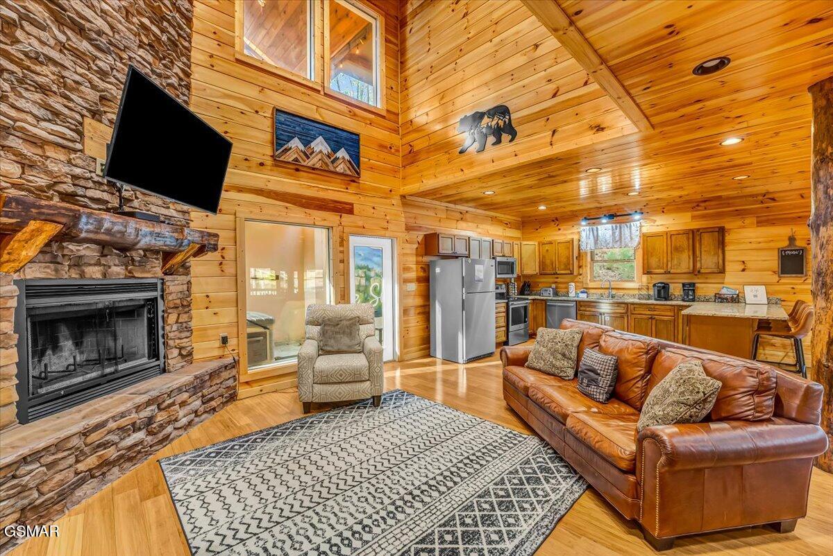 2740 Mountain View Circle Sevierville TN 37862