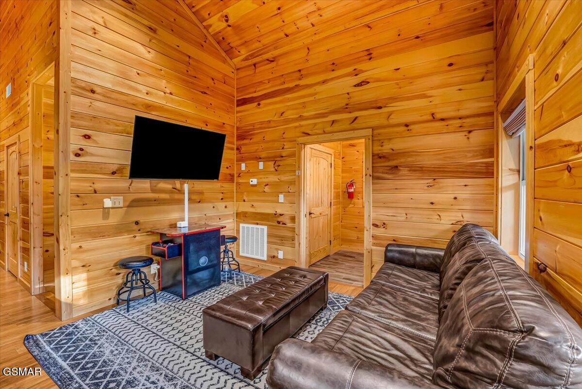 2740 Mountain View Circle Sevierville TN 37862