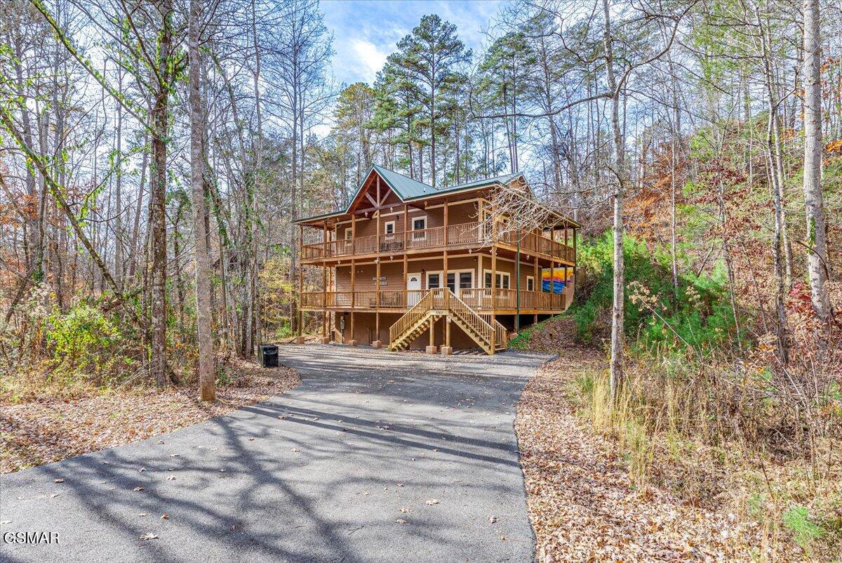 2740 Mountain View Circle Sevierville TN 37862