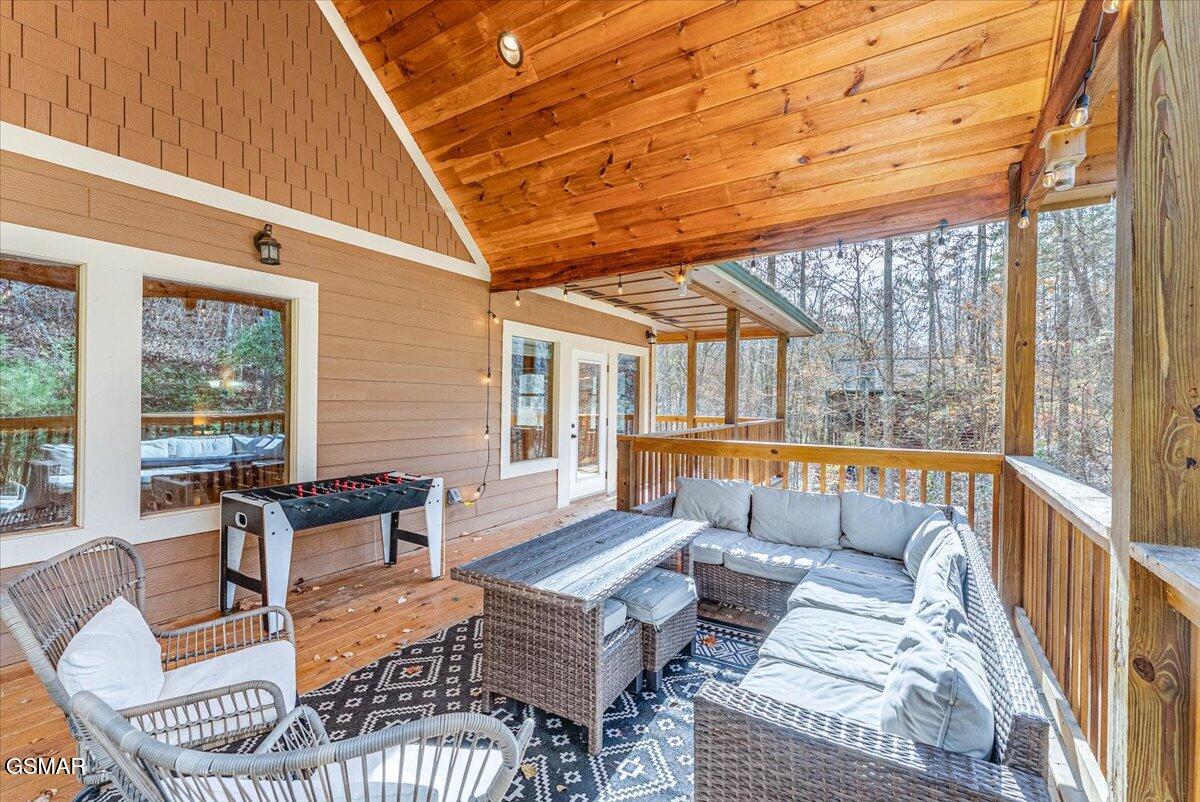 2740 Mountain View Circle Sevierville TN 37862