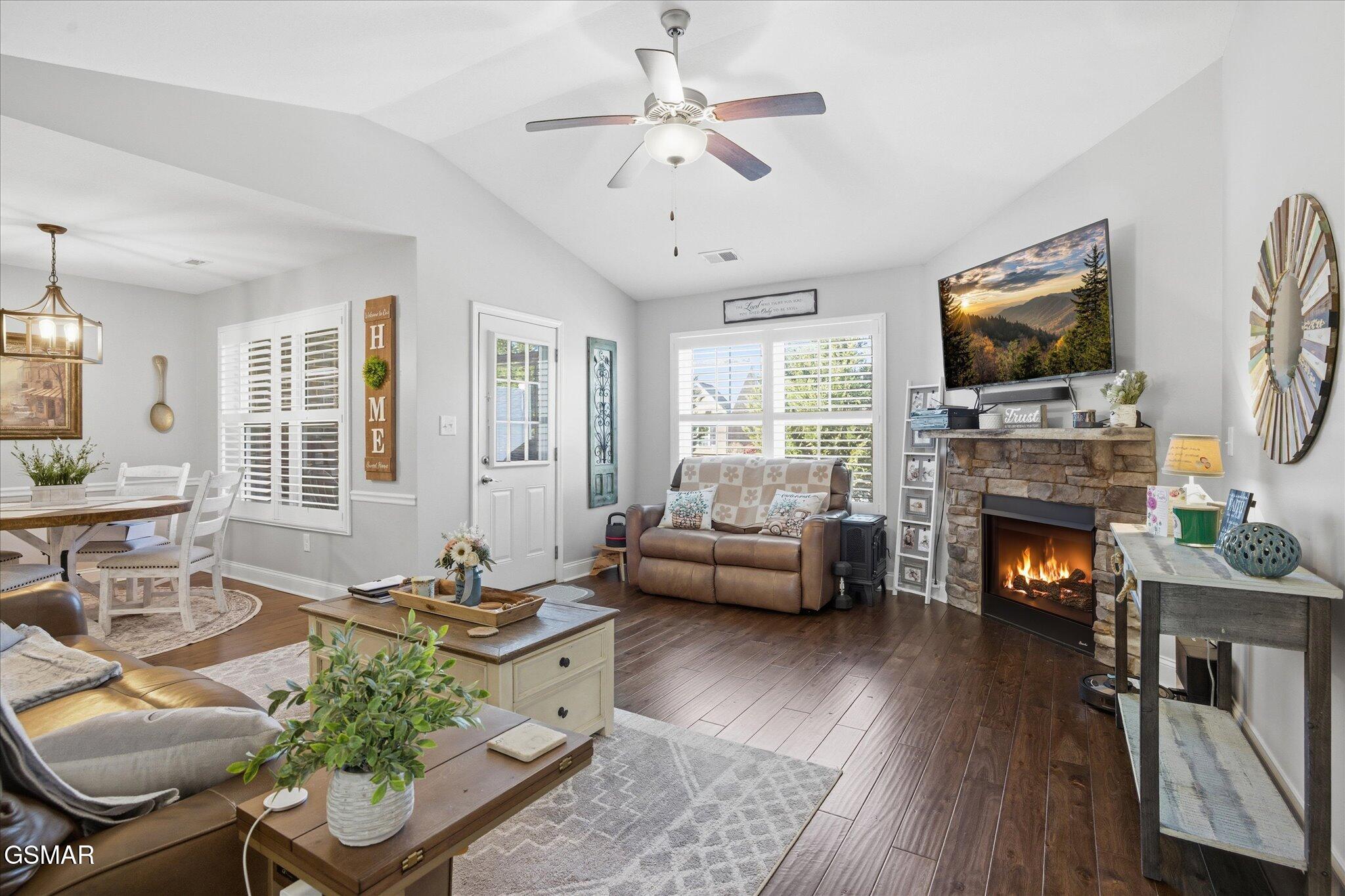 422 Larkspur Way Sevierville TN 37862