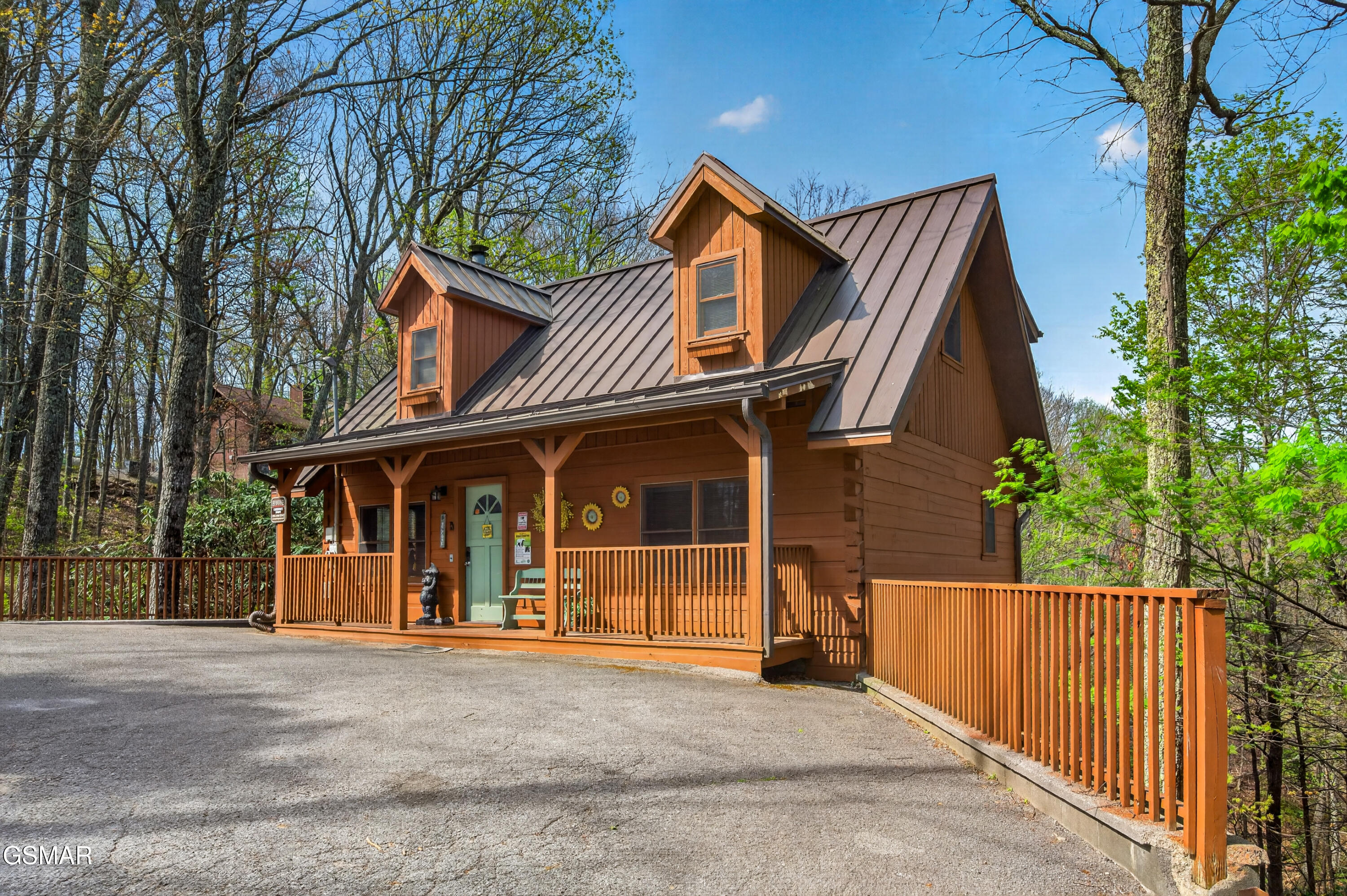2307 Smoky Mountain Court Gatlinburg TN 37738