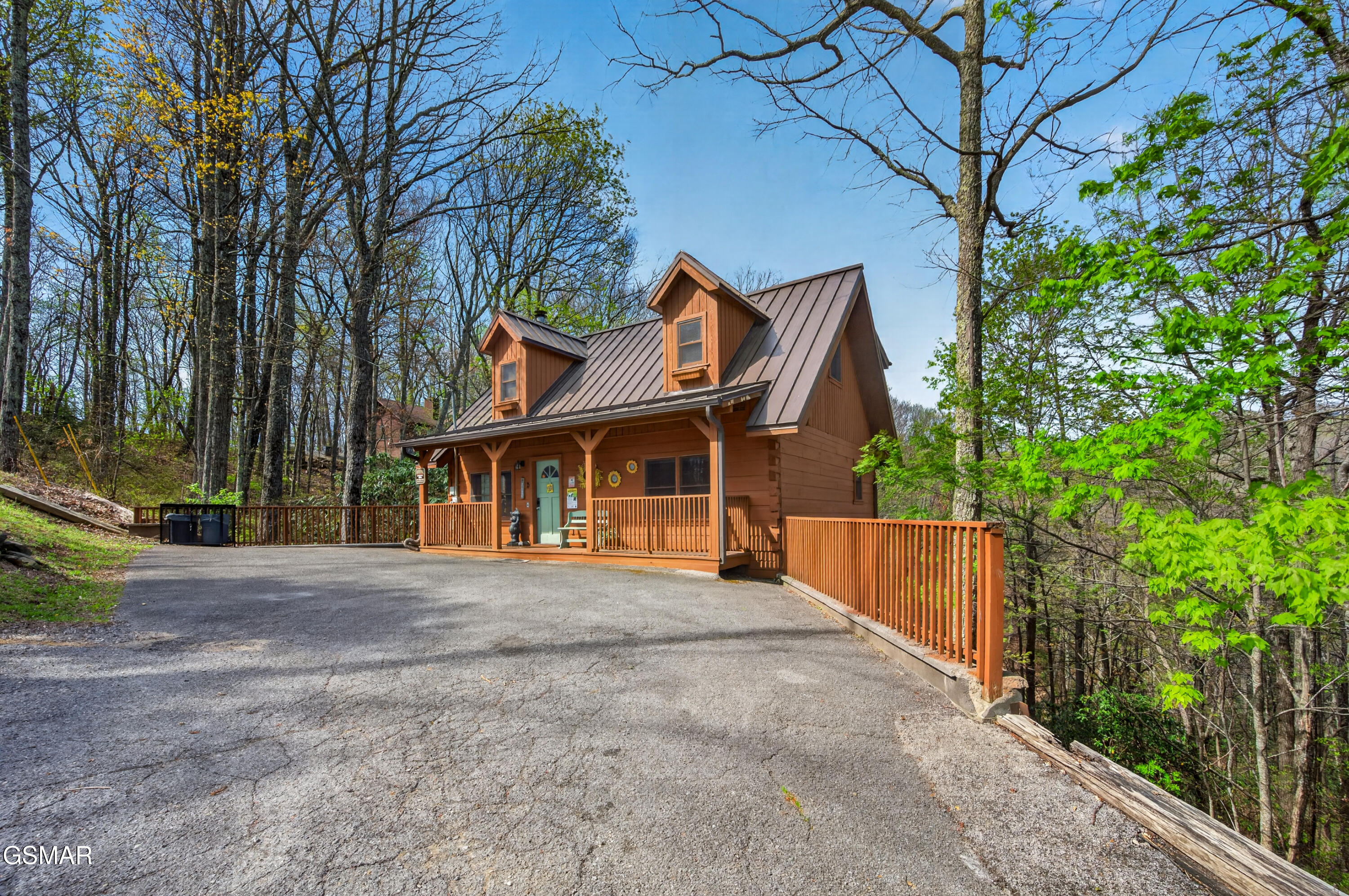 2307 Smoky Mountain Court Gatlinburg TN 37738